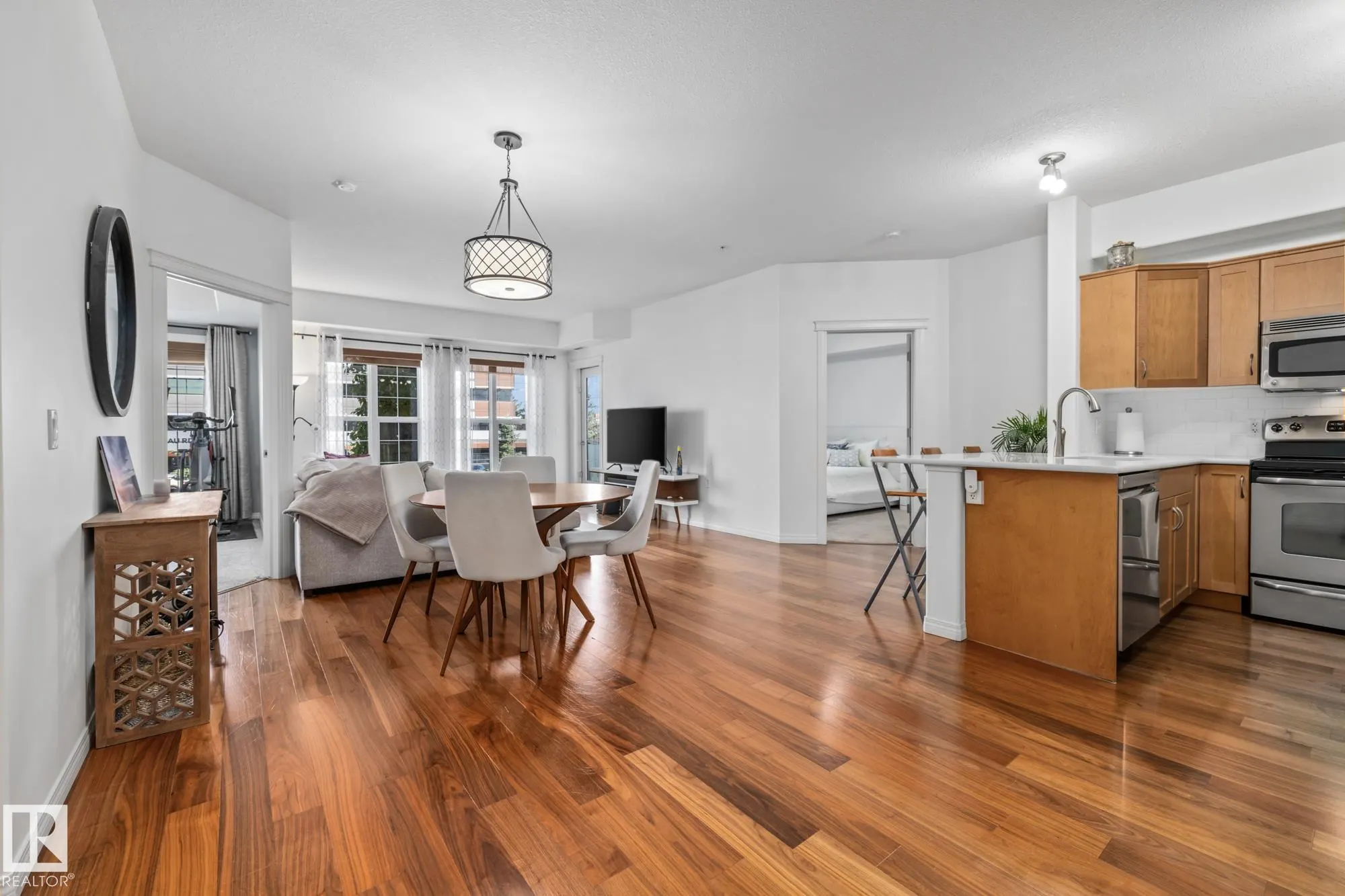 45 INGLEWOOD Drive