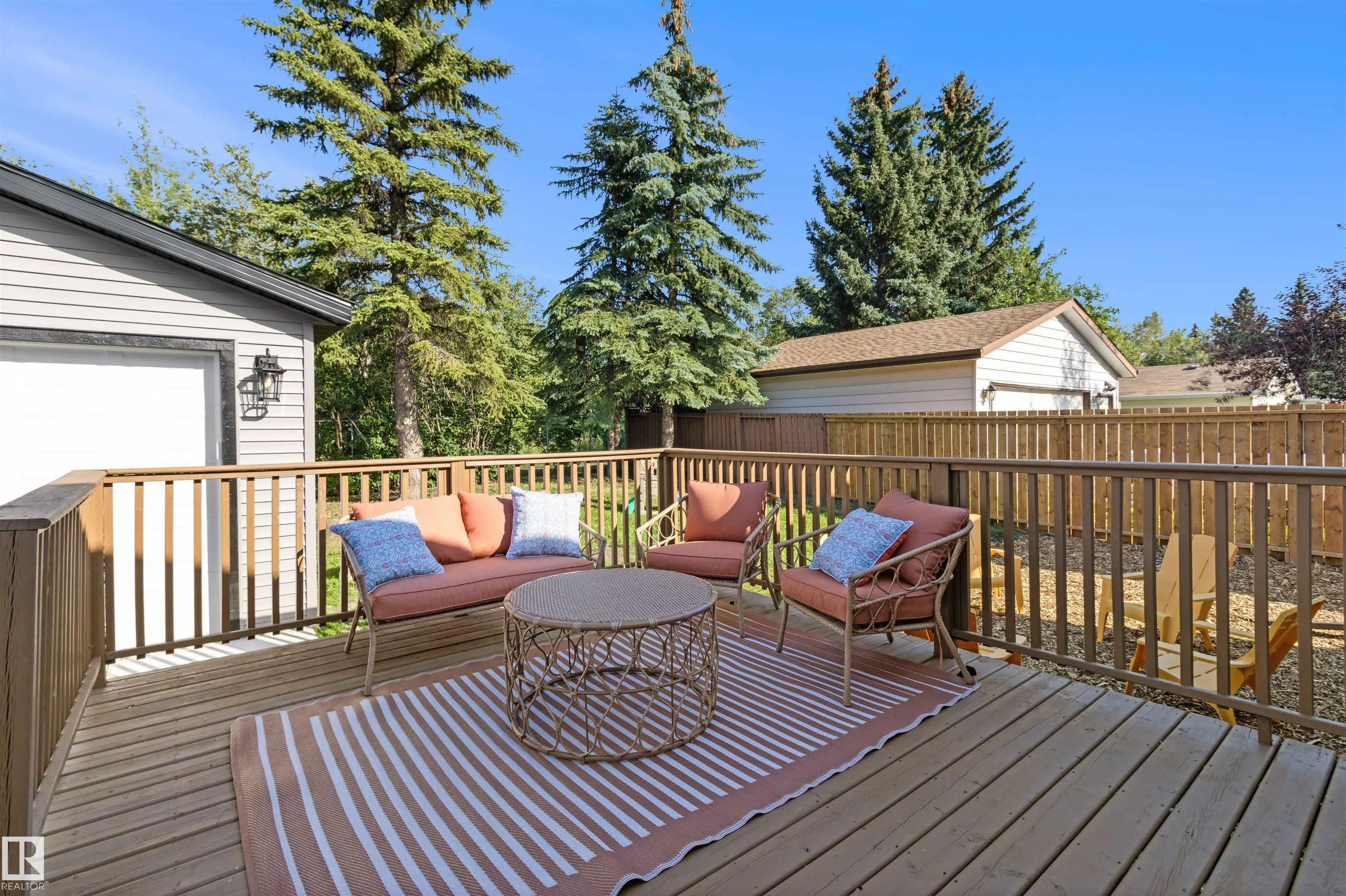 97 GARLAND Crescent