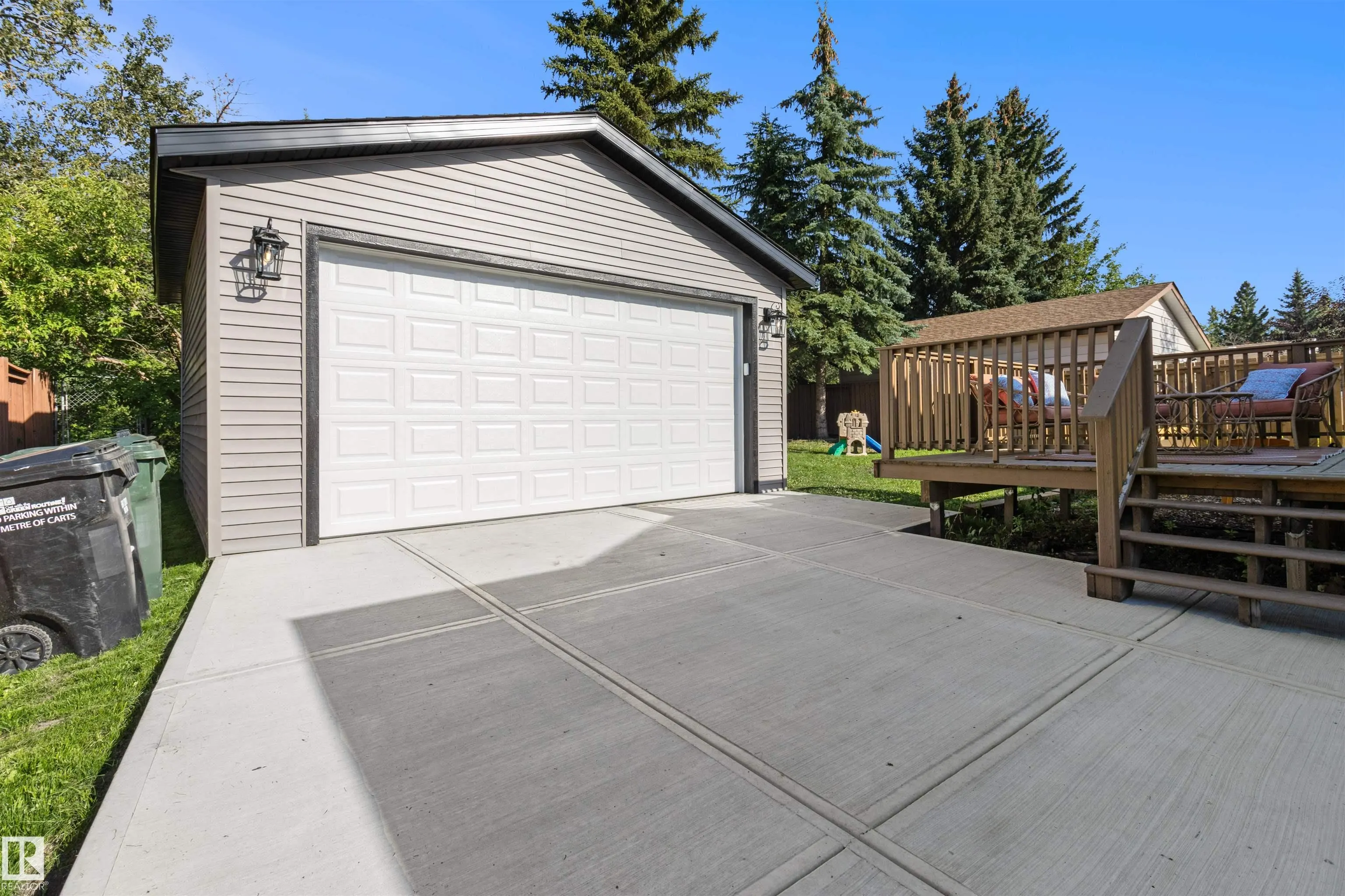 97 GARLAND Crescent