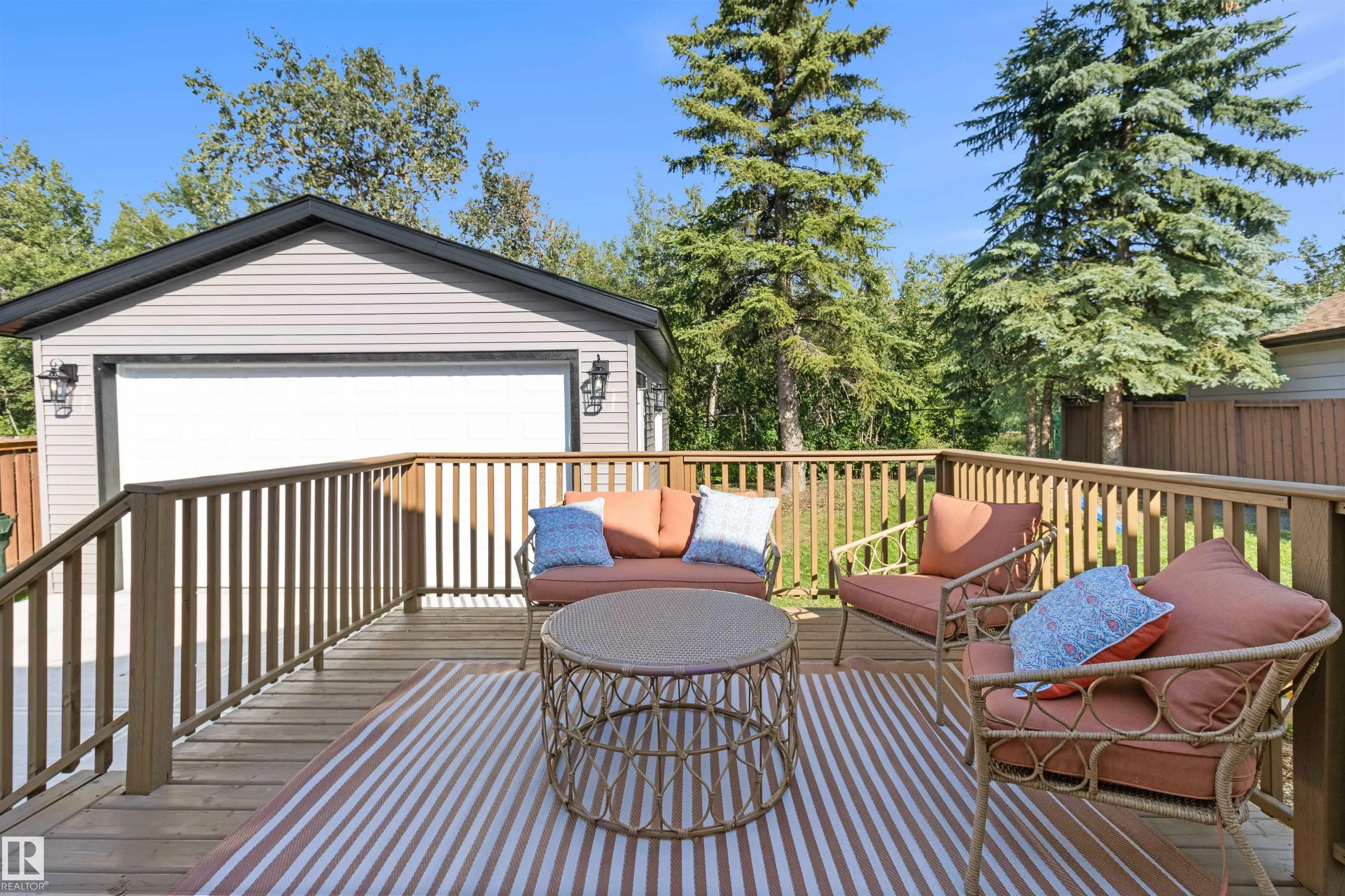 97 GARLAND Crescent
