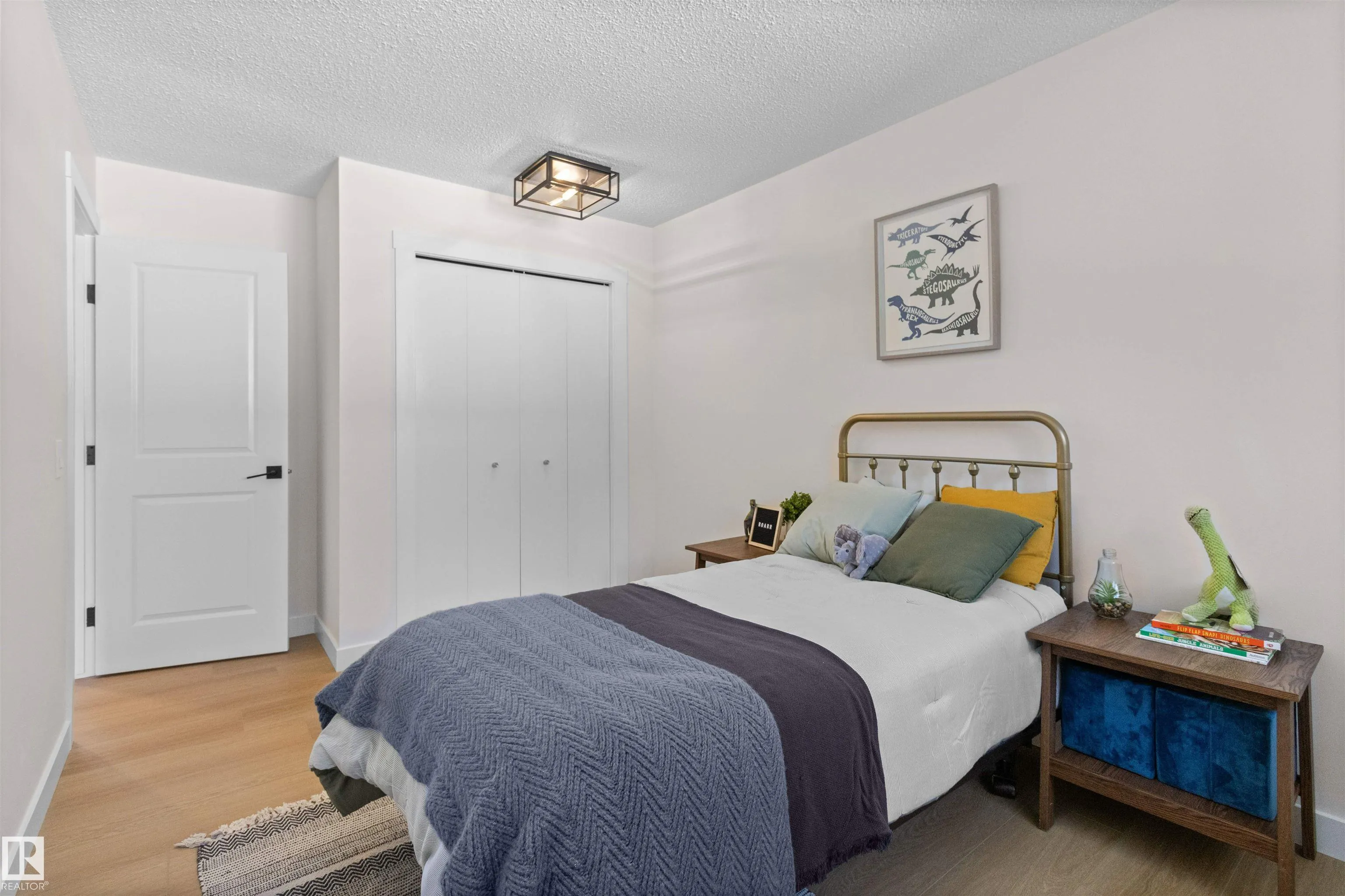 97 GARLAND Crescent