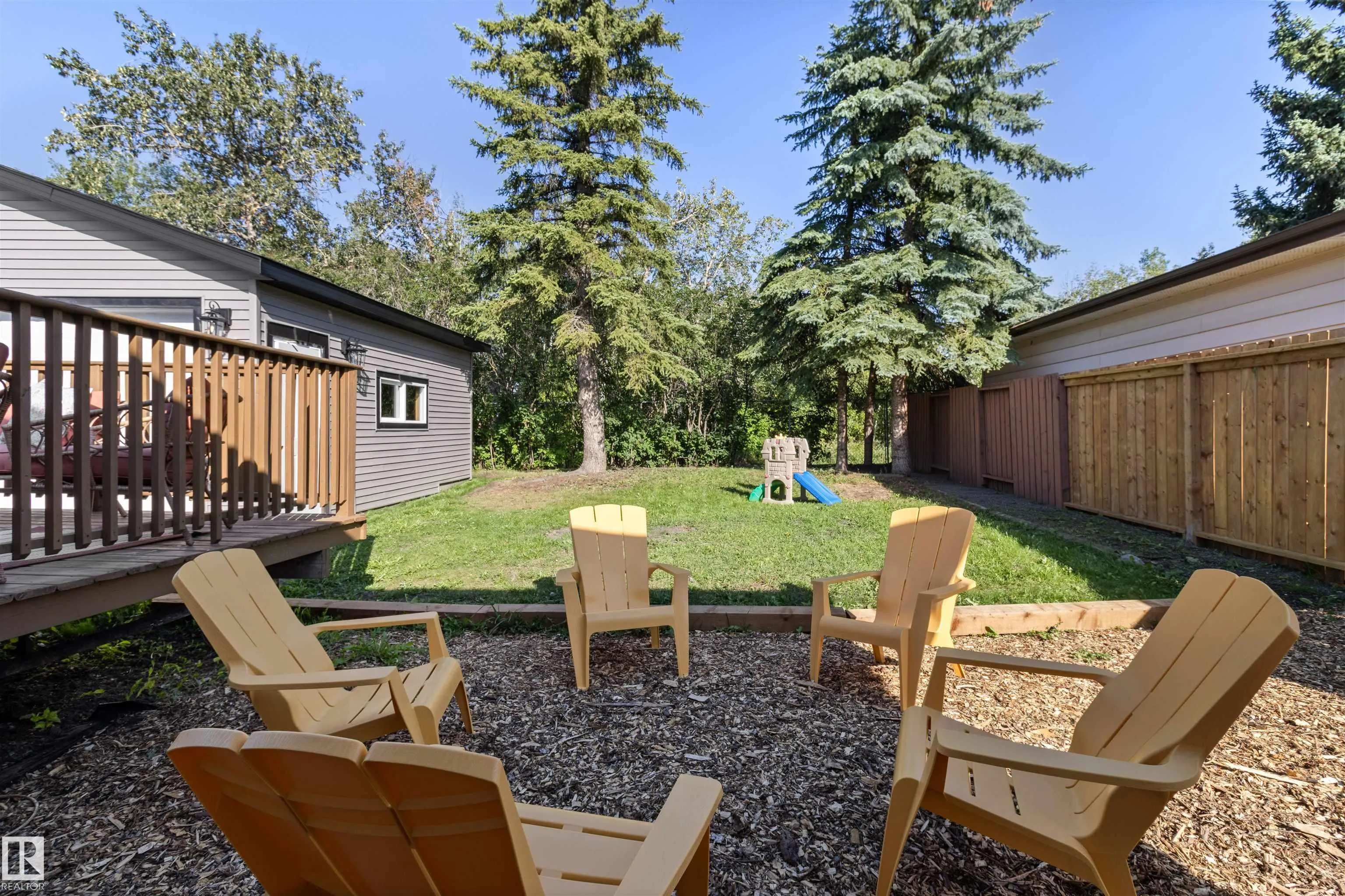 97 GARLAND Crescent