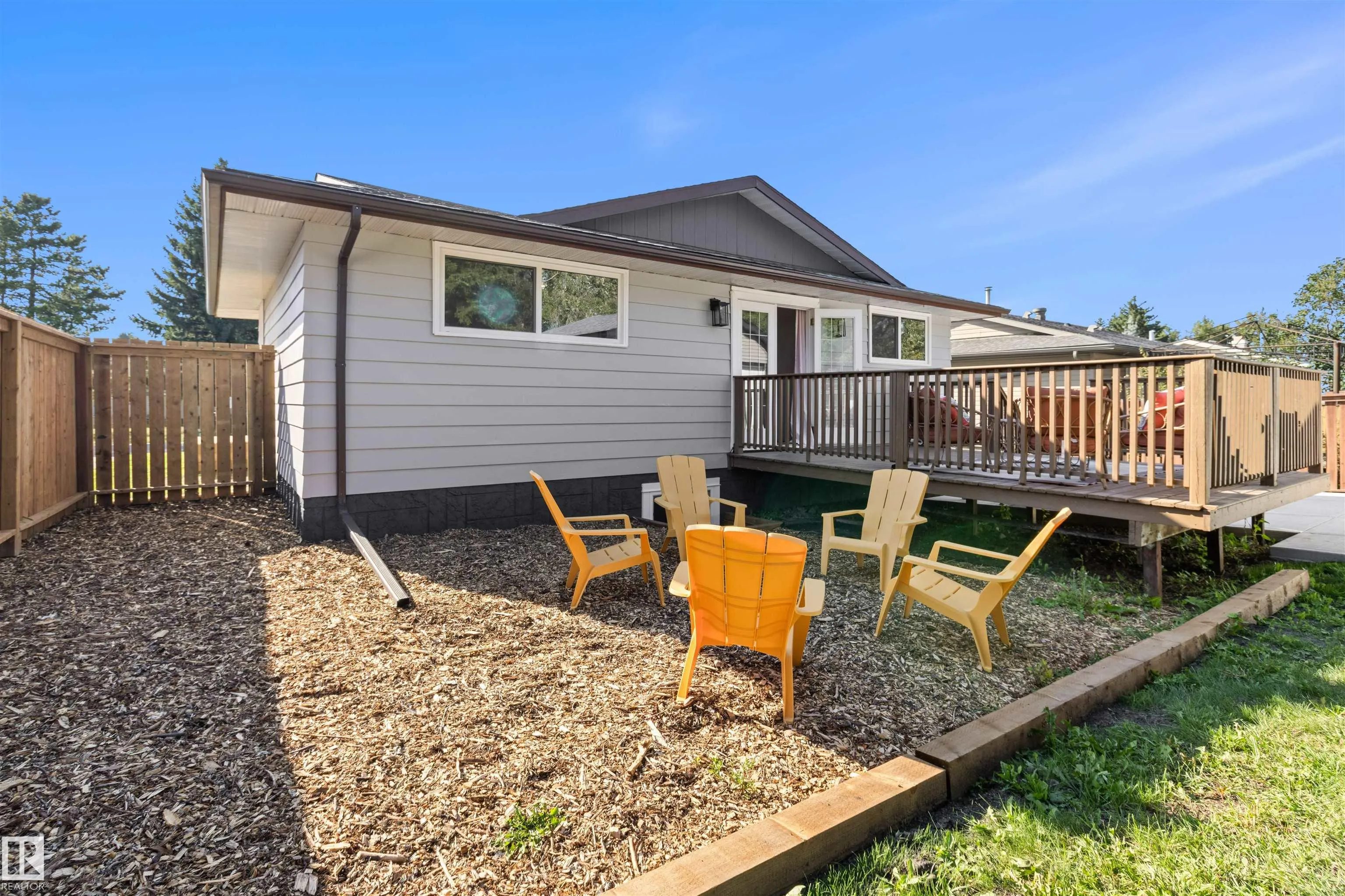 97 GARLAND Crescent
