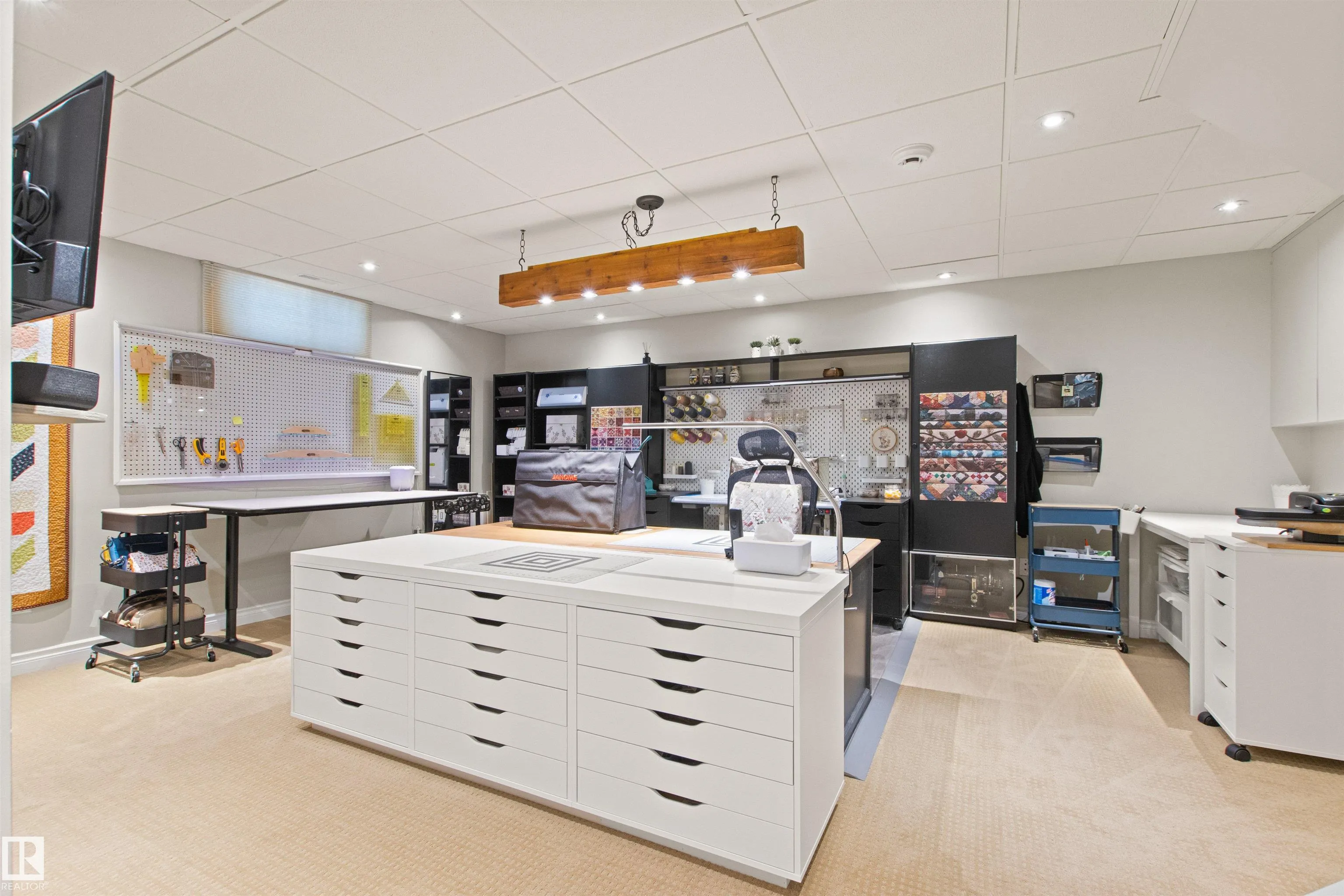 1 LOVATT Place