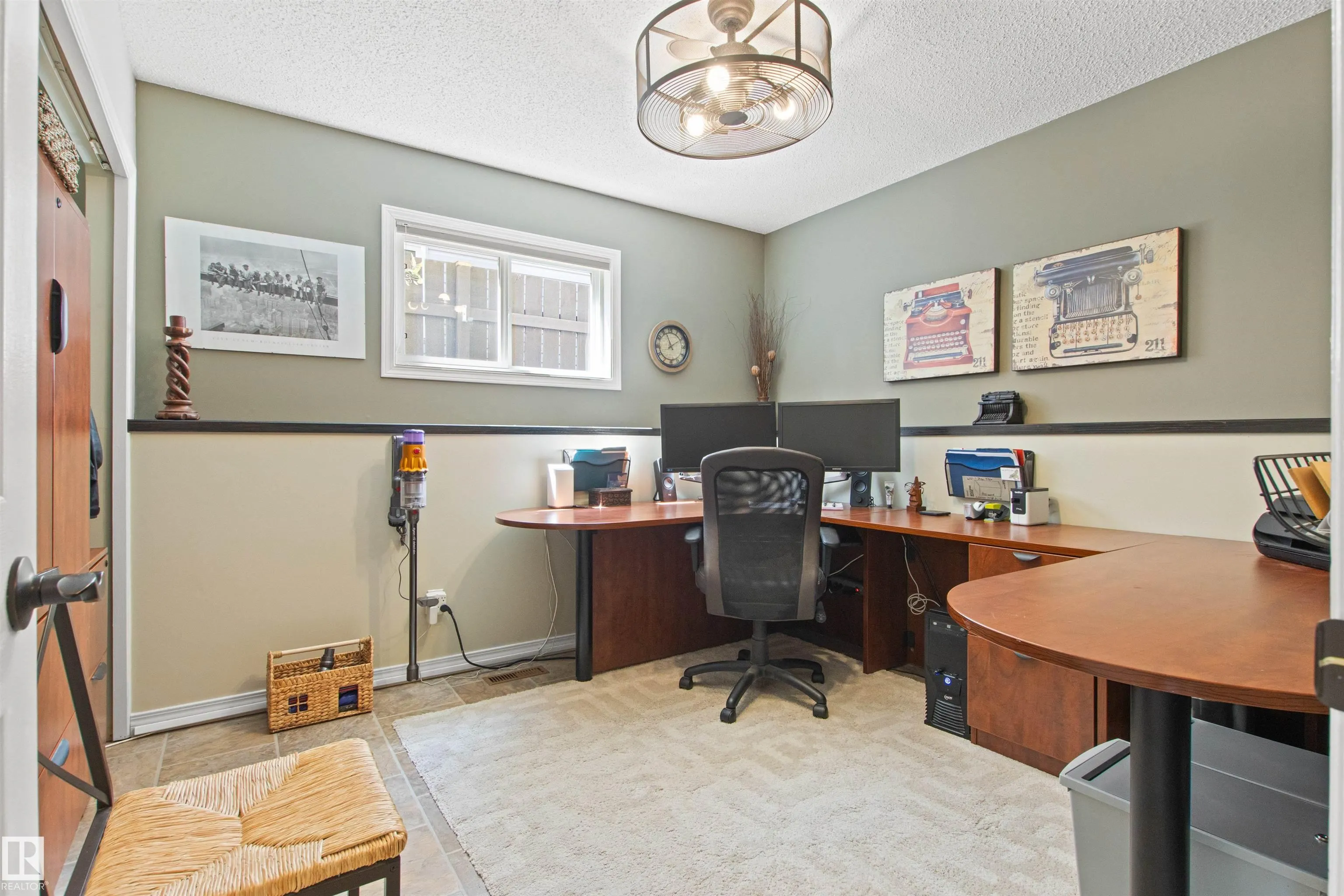 1 LOVATT Place