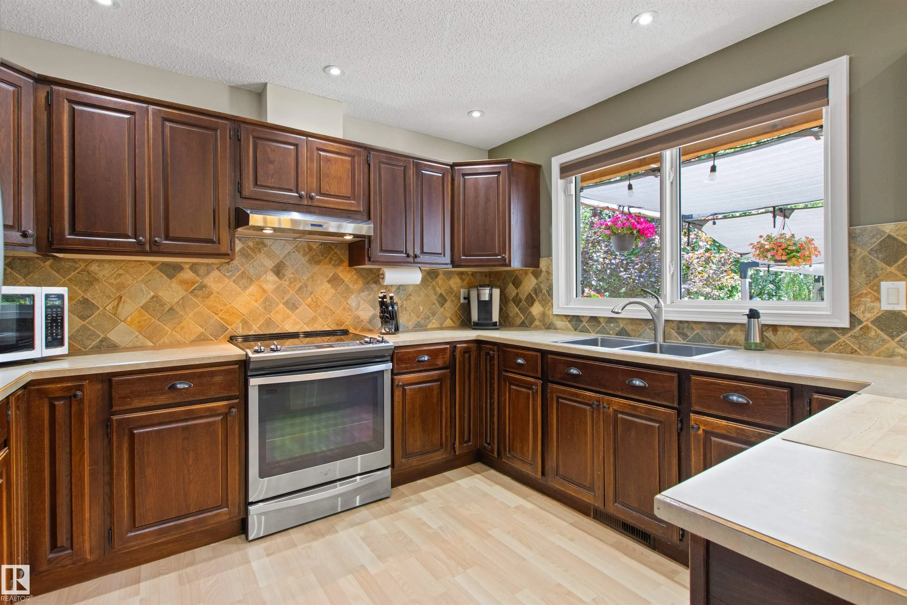 1 LOVATT Place