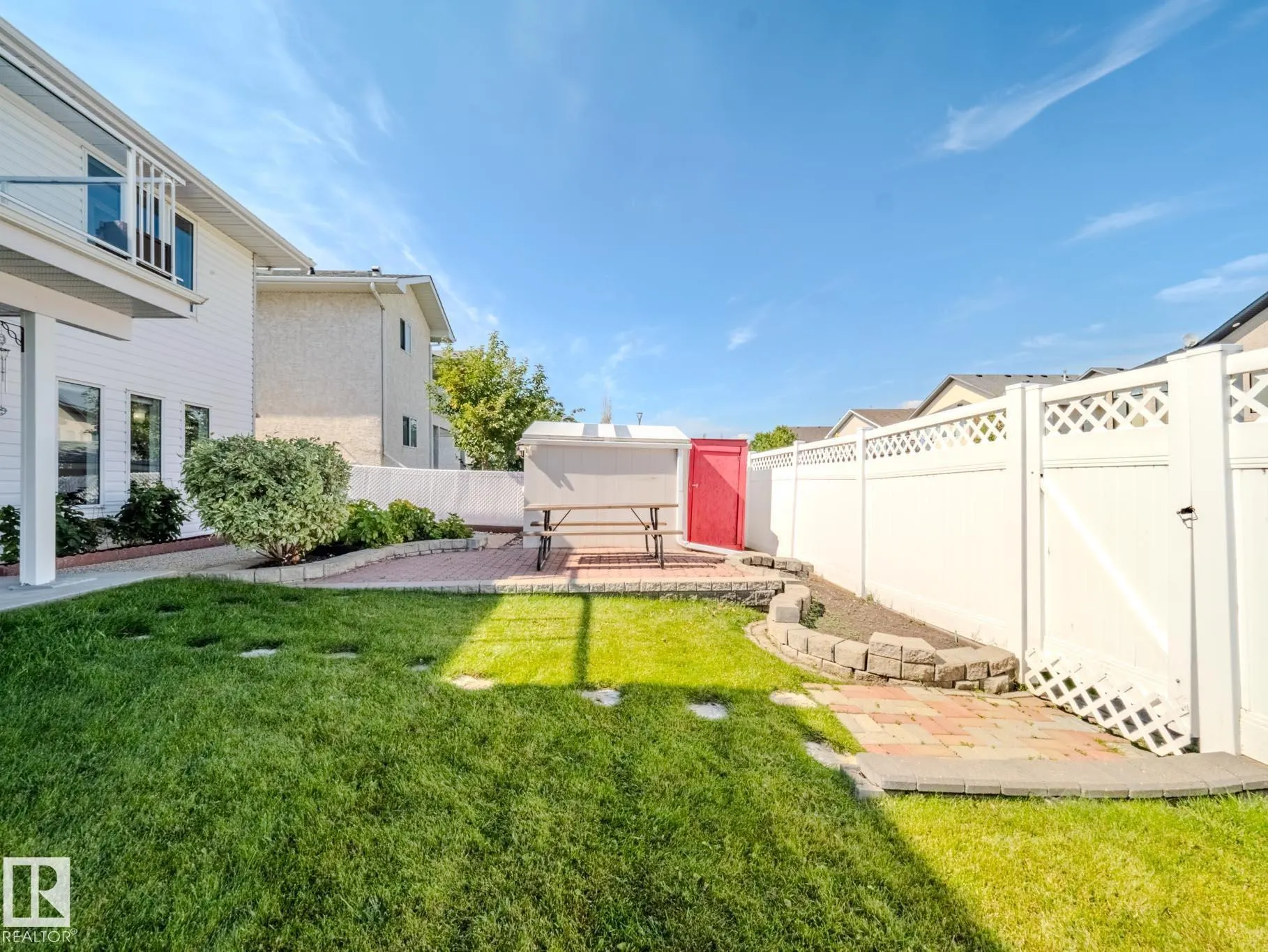 7824 165 Avenue