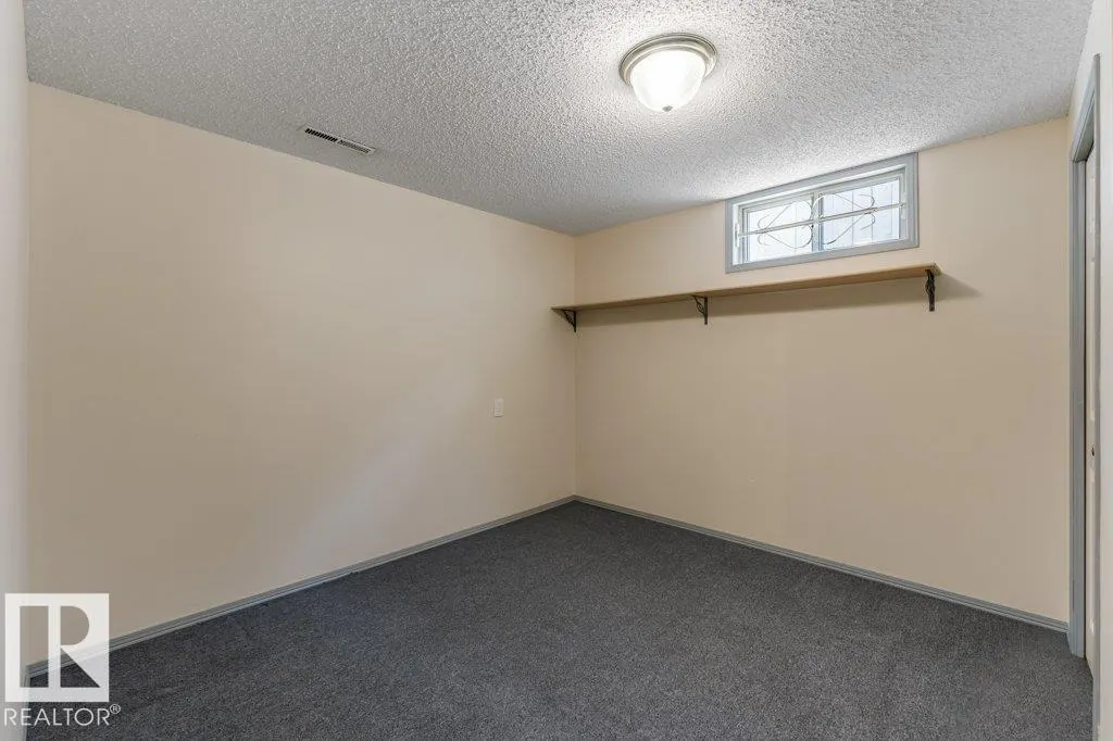 13 GRANITE Avenue