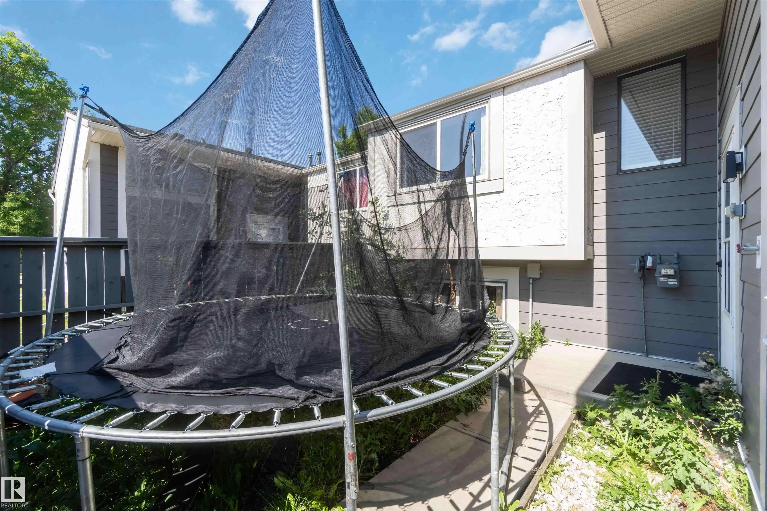 546 Willow Court