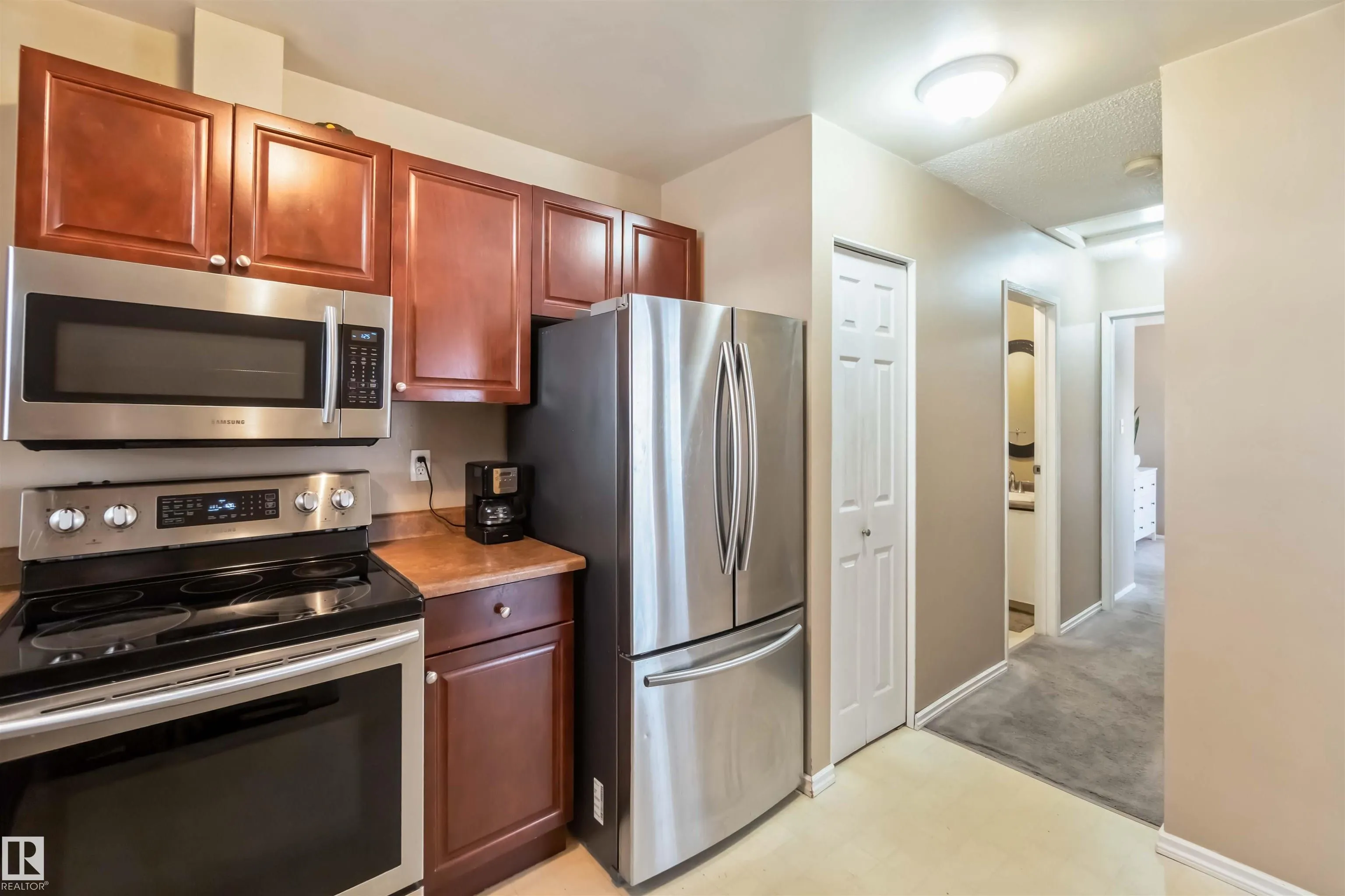 546 Willow Court