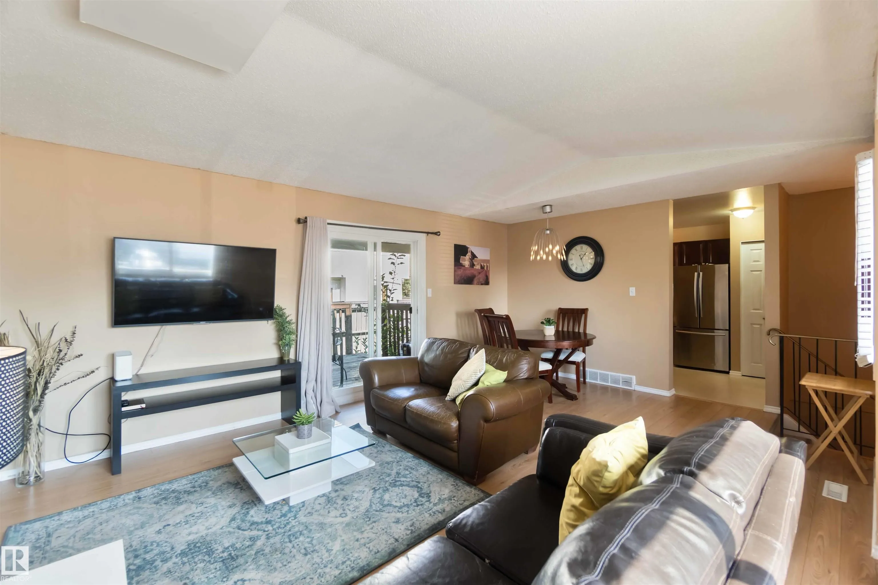 546 Willow Court