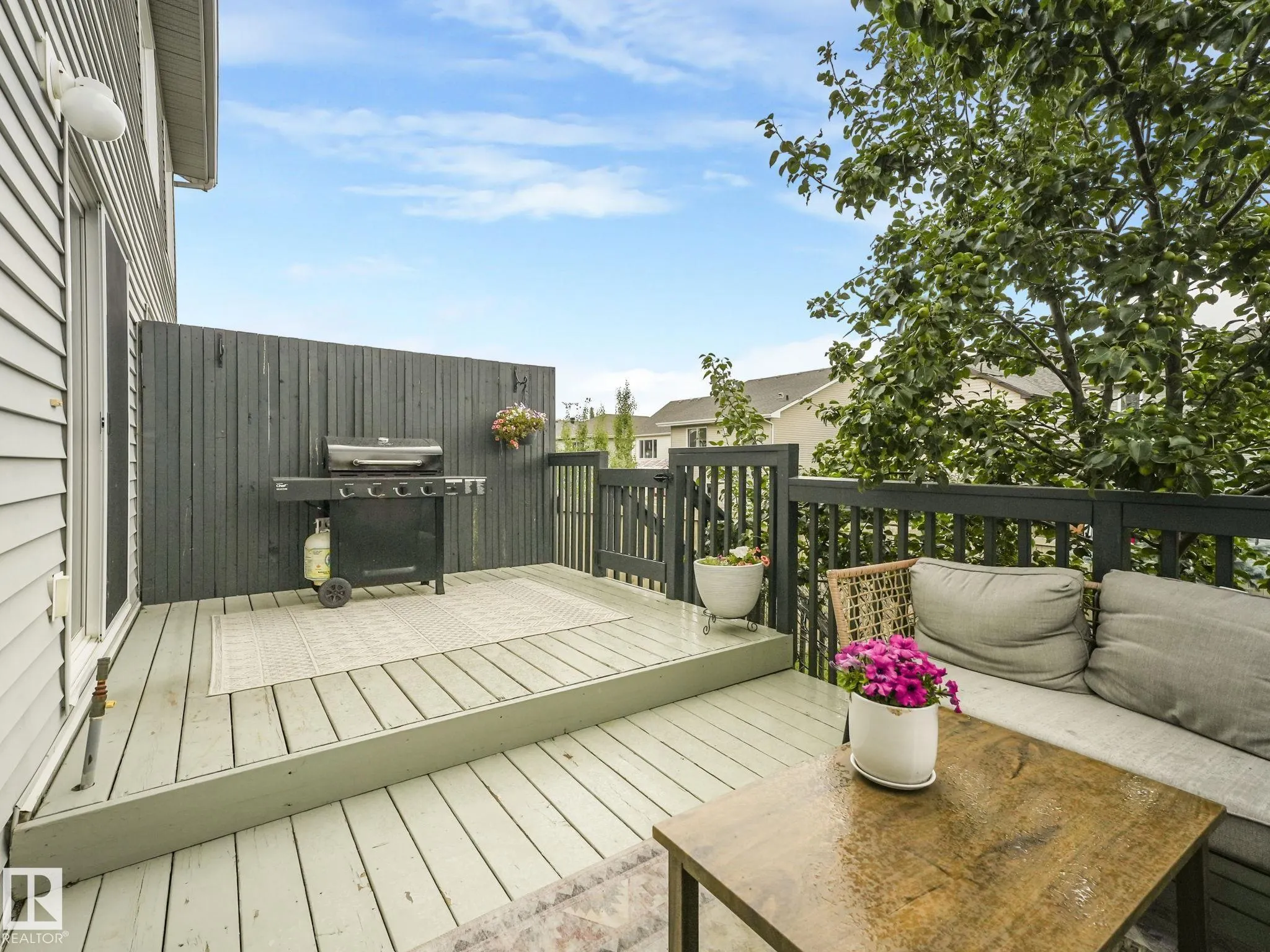 1671 CHAPMAN Way