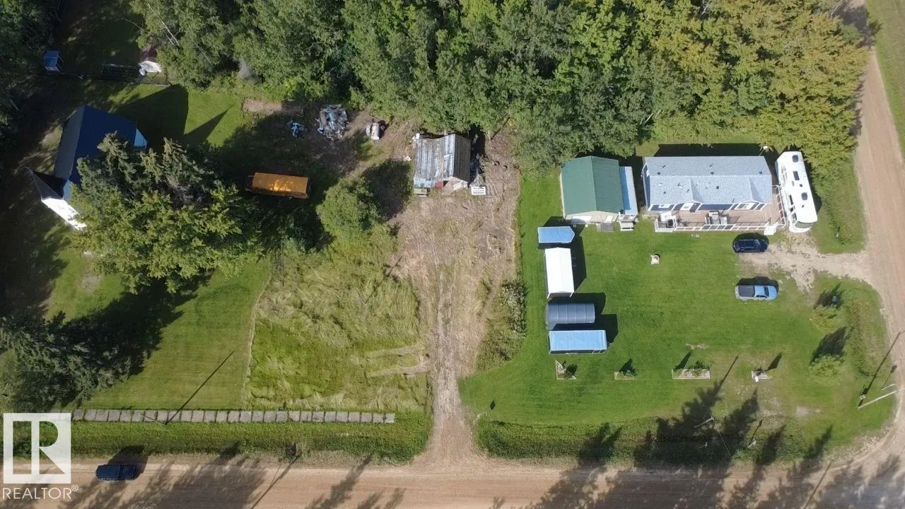 Lots 21 & 22 TWP Rd 661