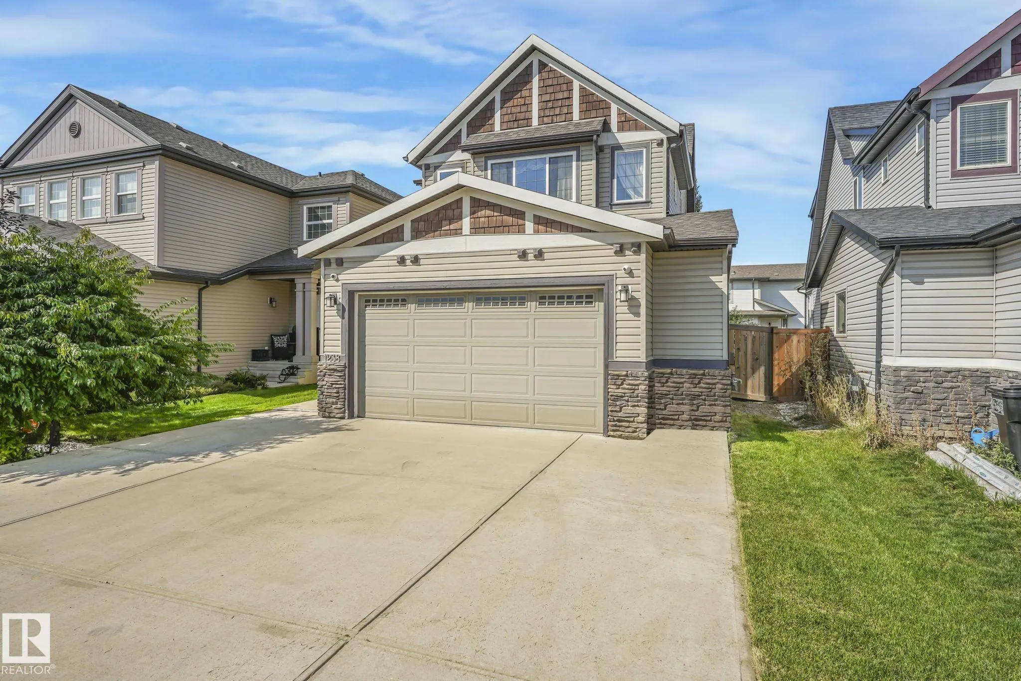 1238 SECORD LANDING Landing