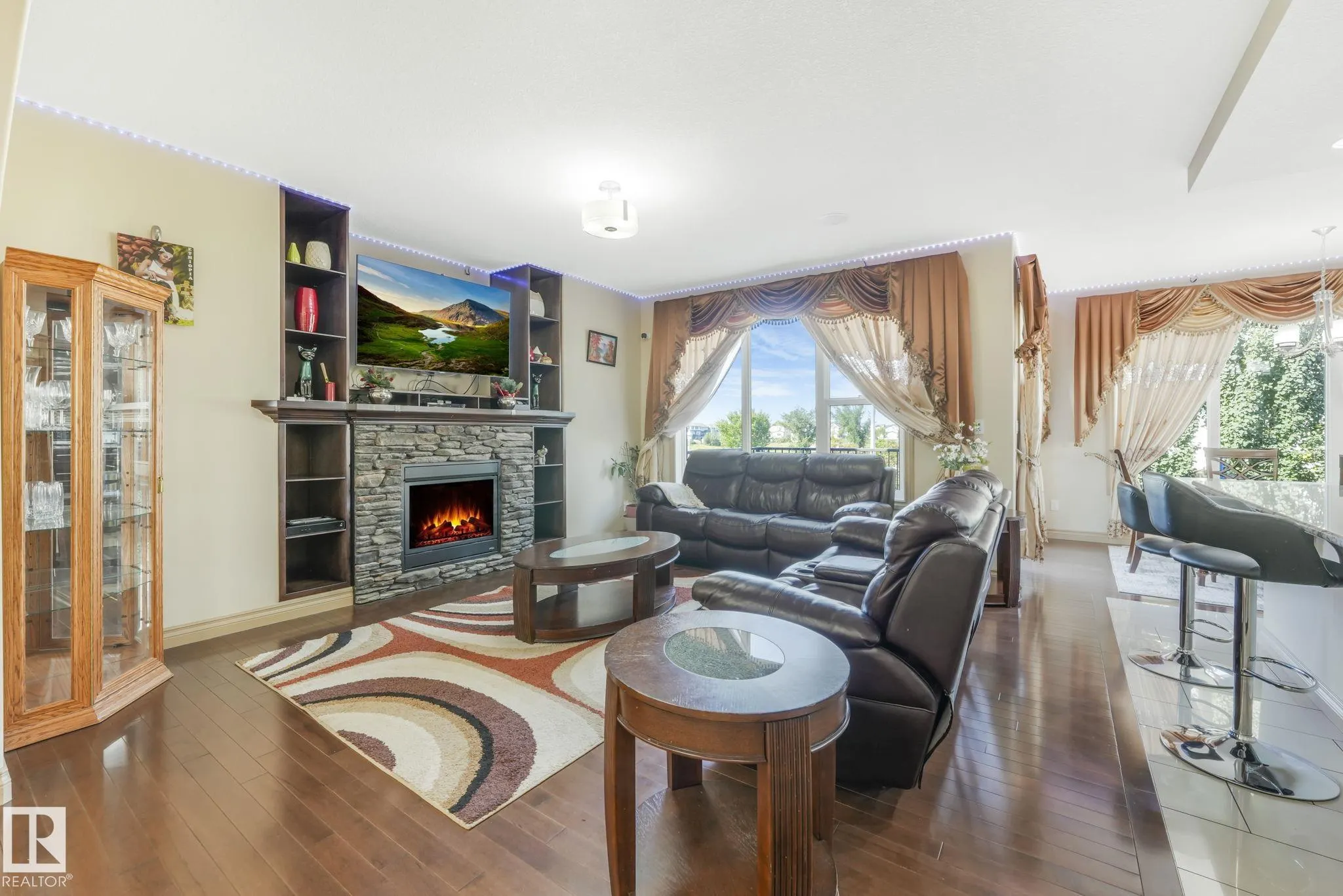 1238 SECORD LANDING Landing