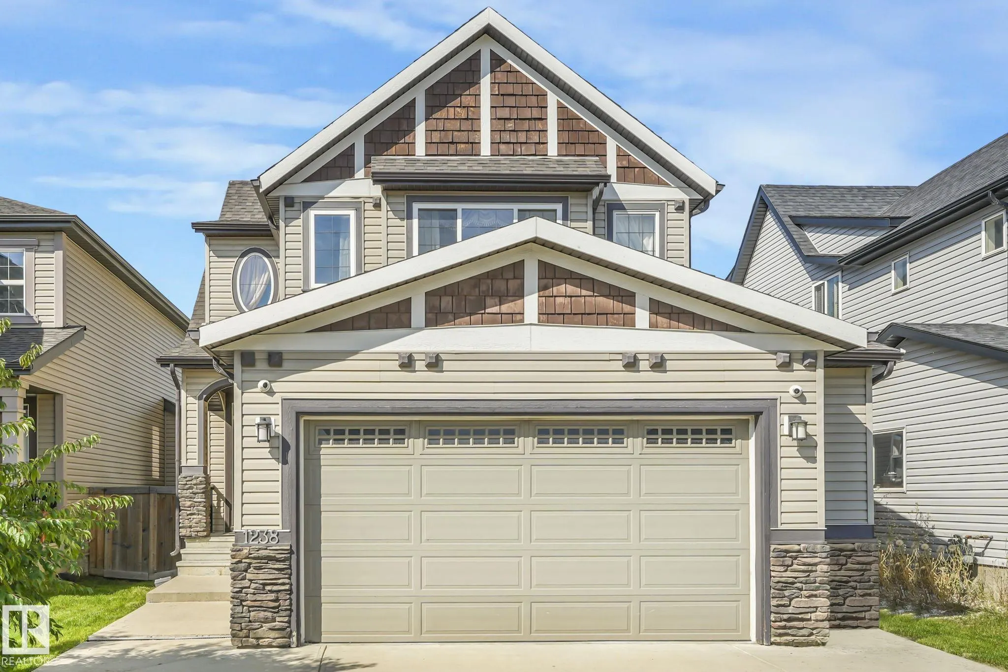 1238 SECORD LANDING Landing