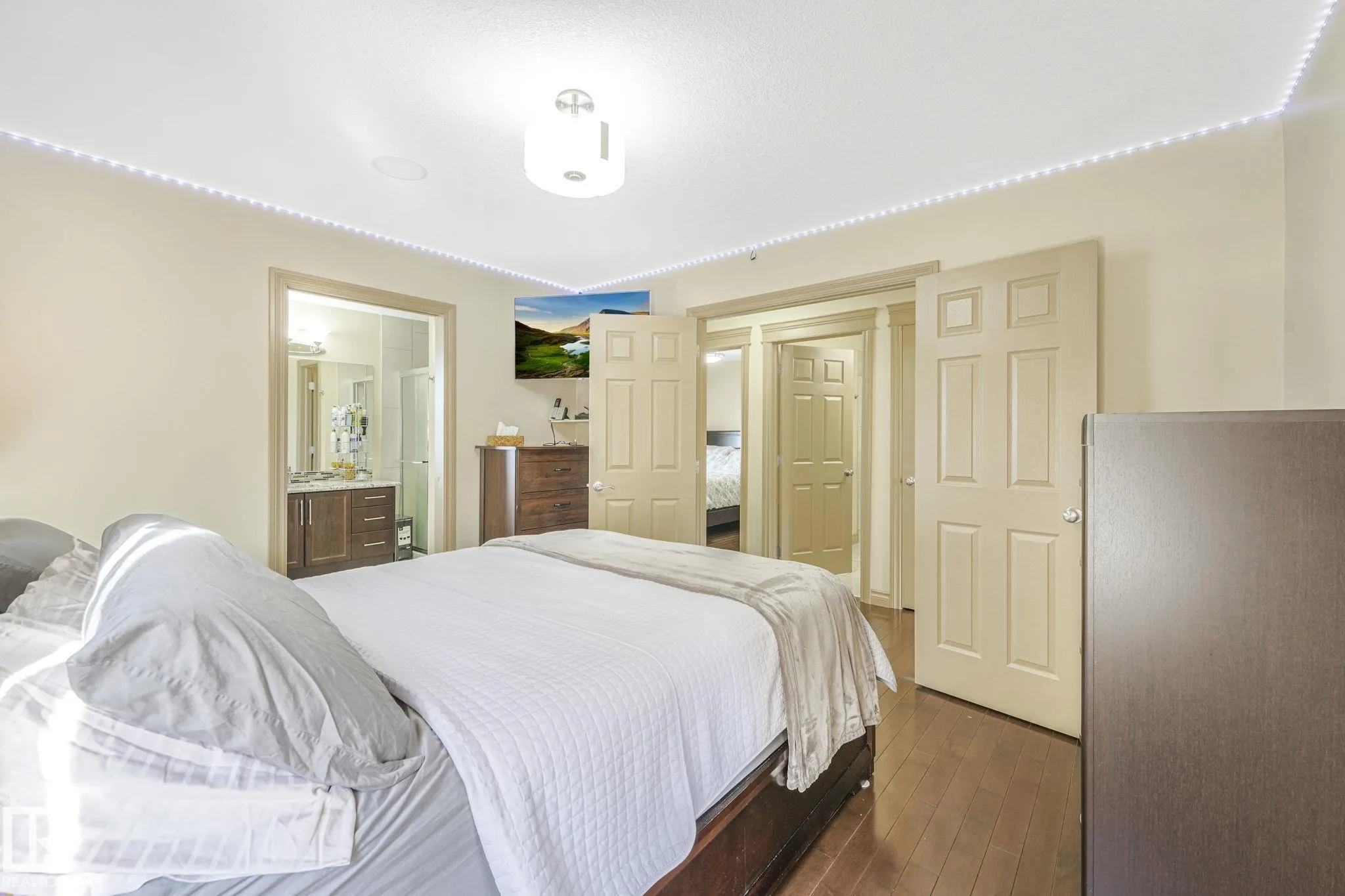 1238 SECORD LANDING Landing