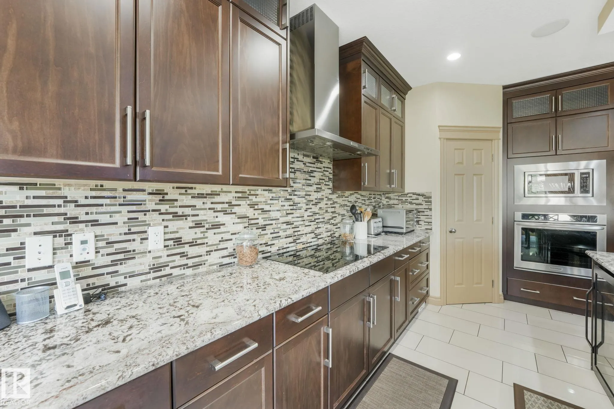 1238 SECORD LANDING Landing
