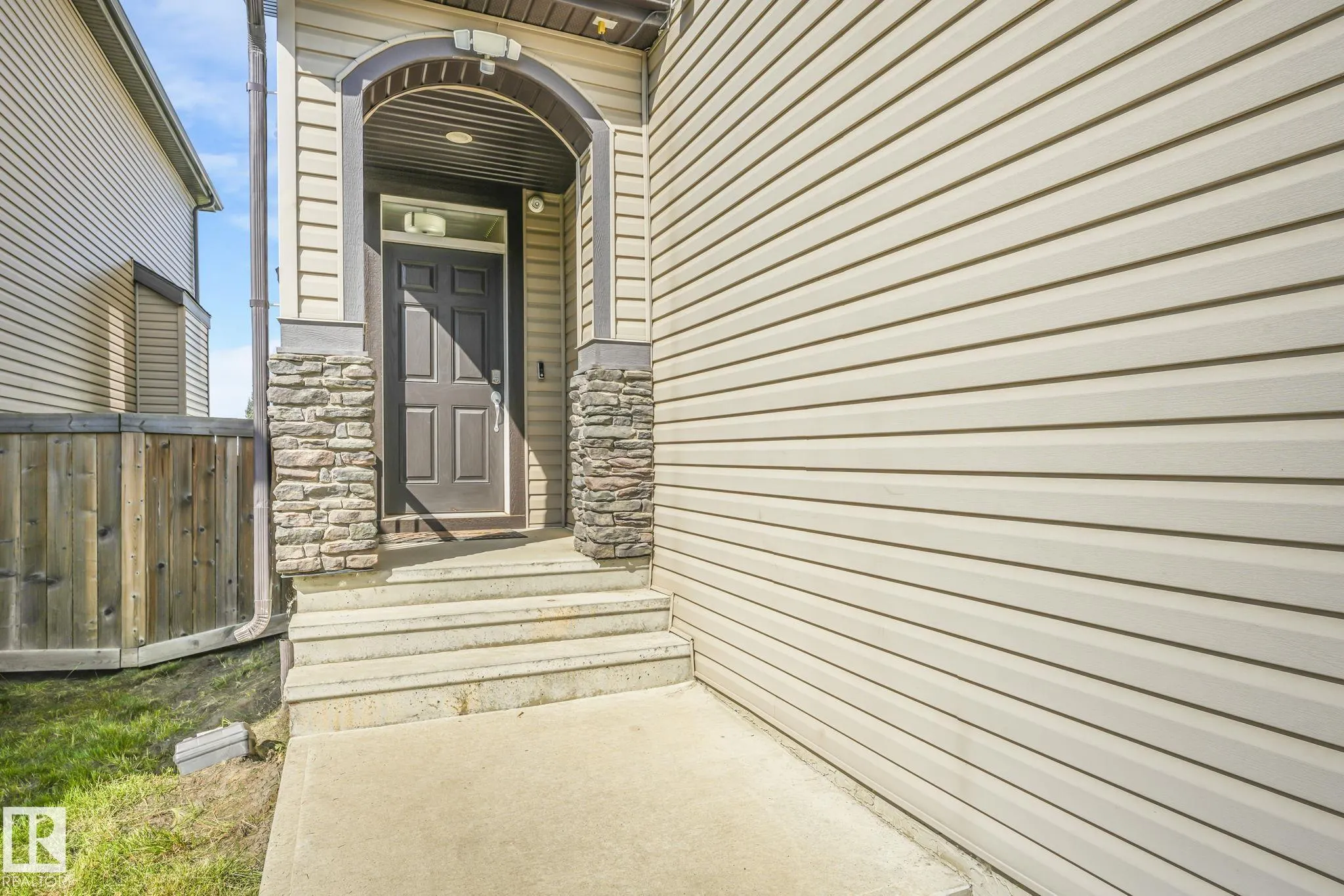 1238 SECORD LANDING Landing