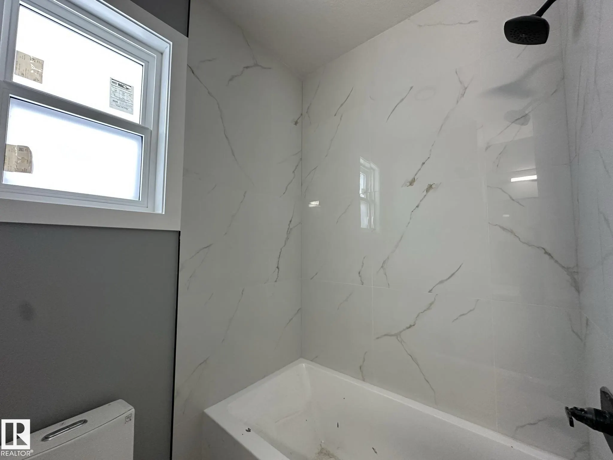4504 56 AVE