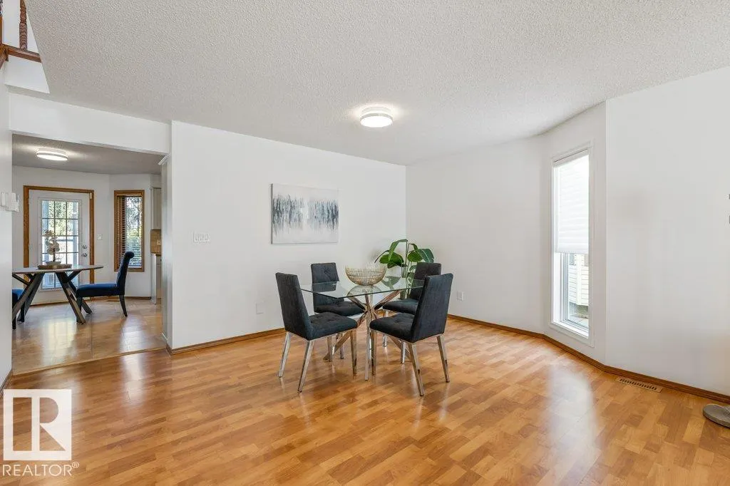 51 ALDERWOOD BLVD