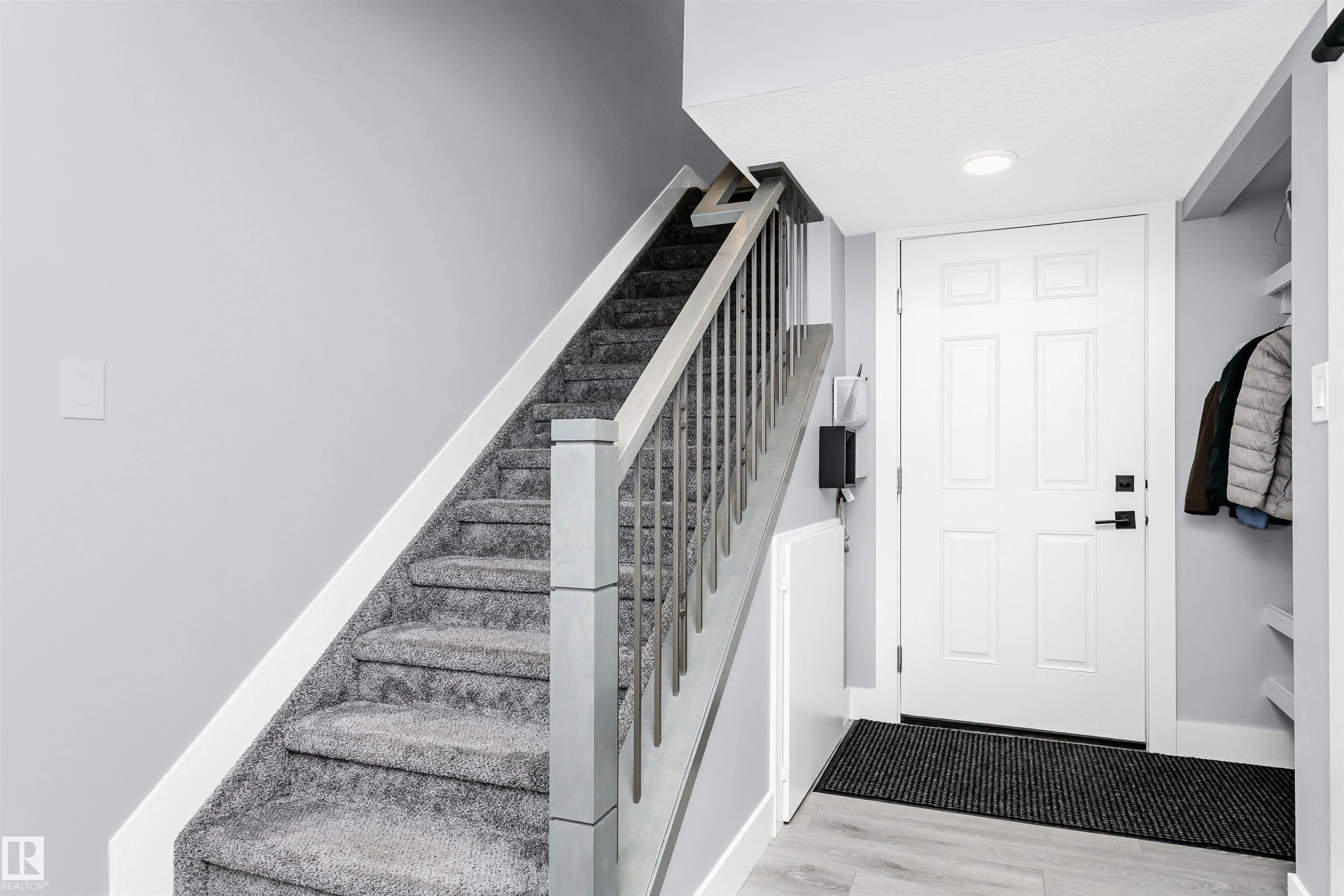 230 EDGEMONT Road