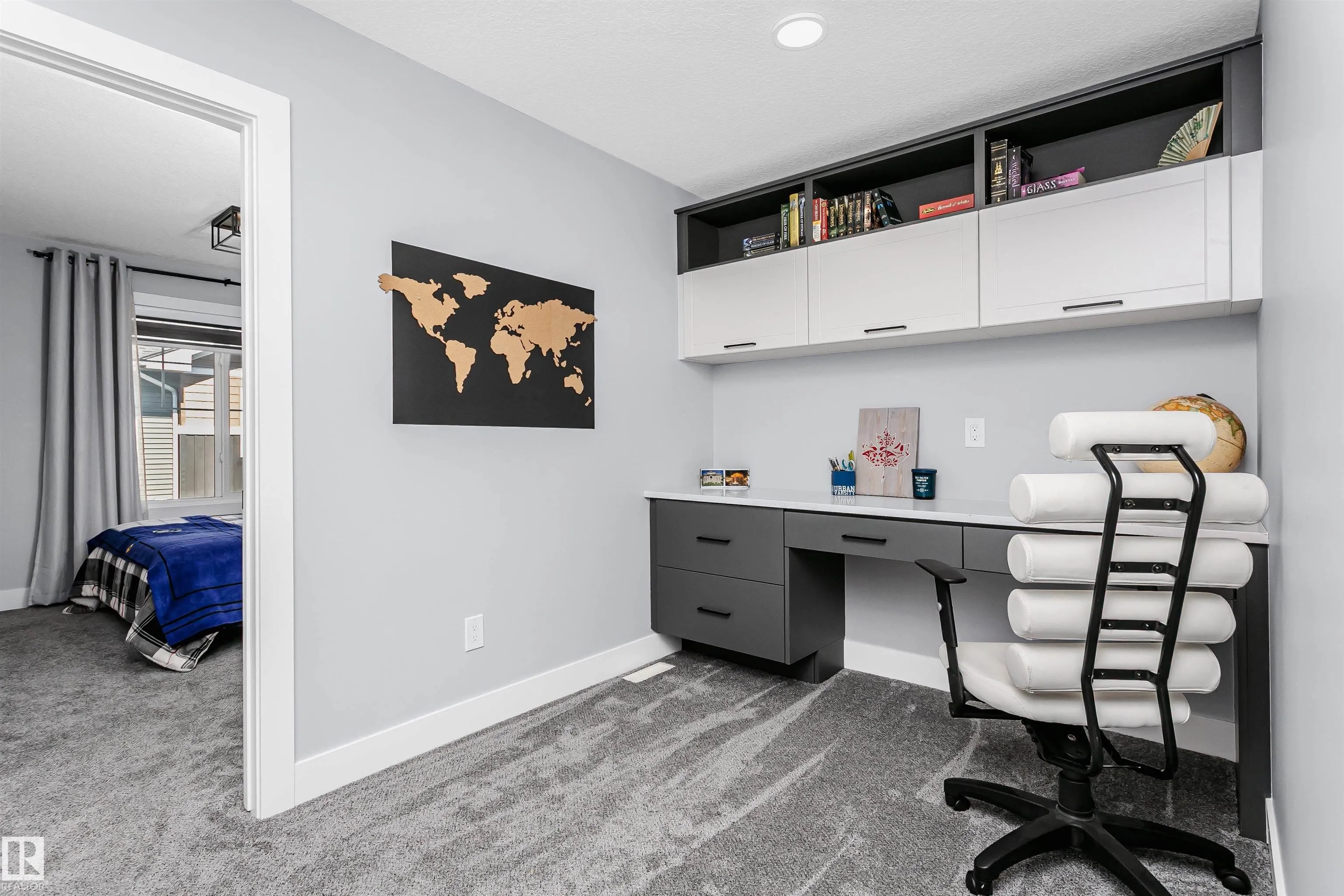 230 EDGEMONT Road