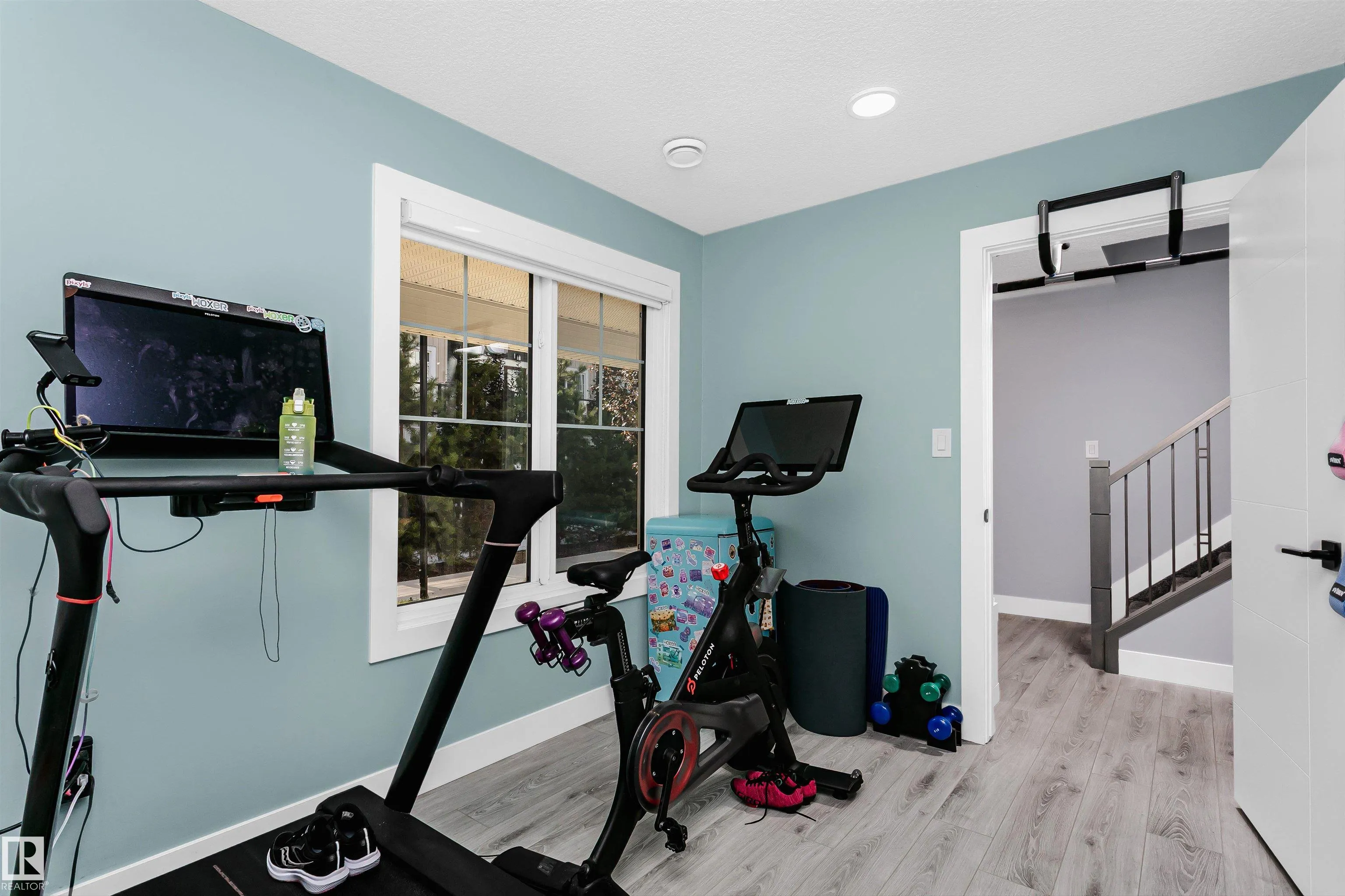 230 EDGEMONT Road