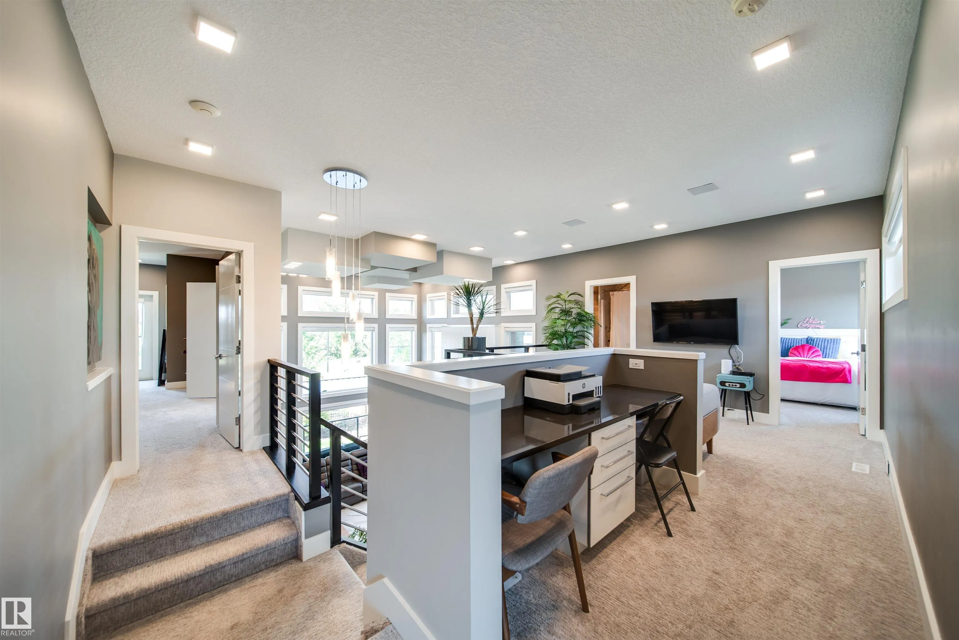 4143 KENNEDY GREEN Green