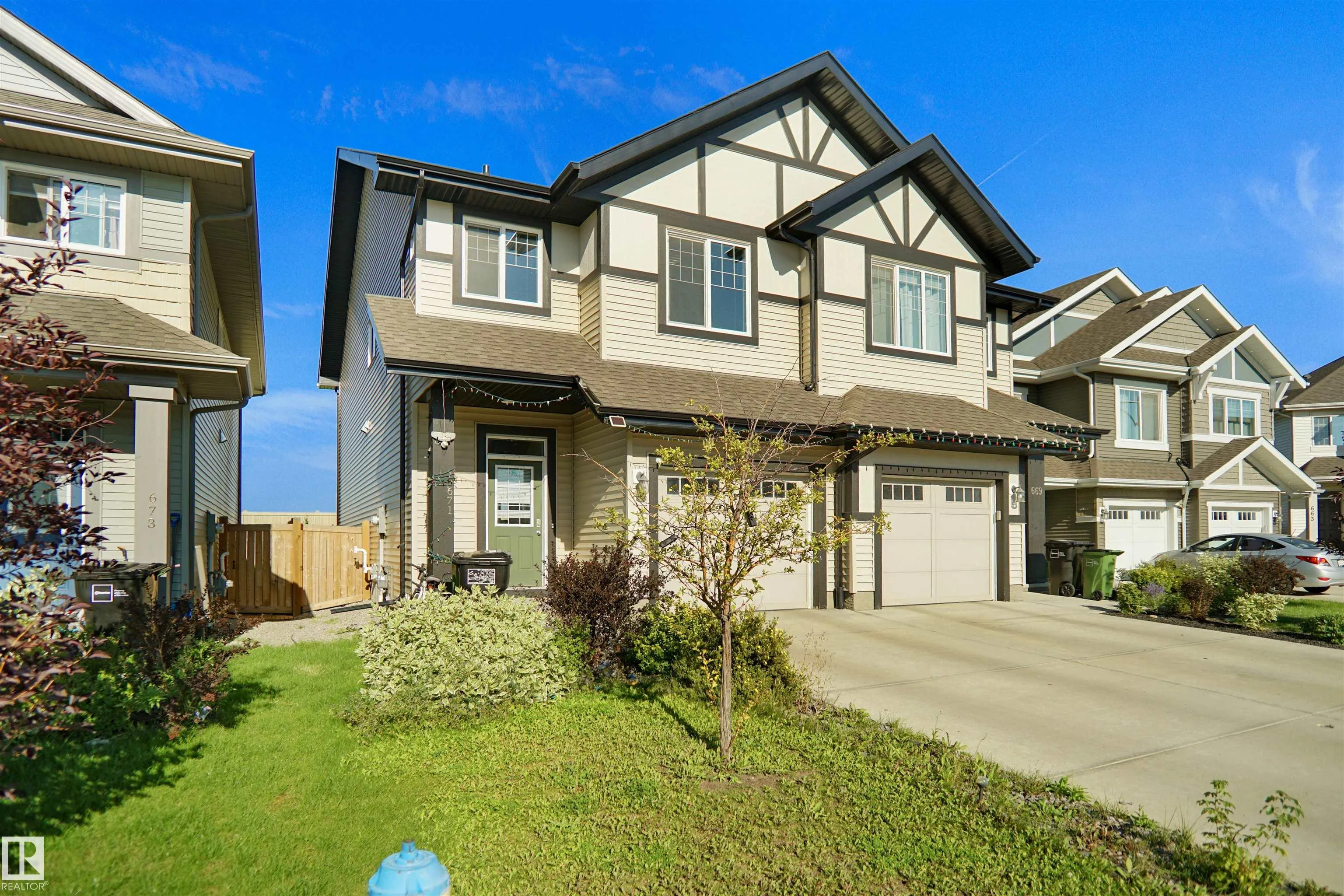 671 EAGLESON CRESCENT NW
