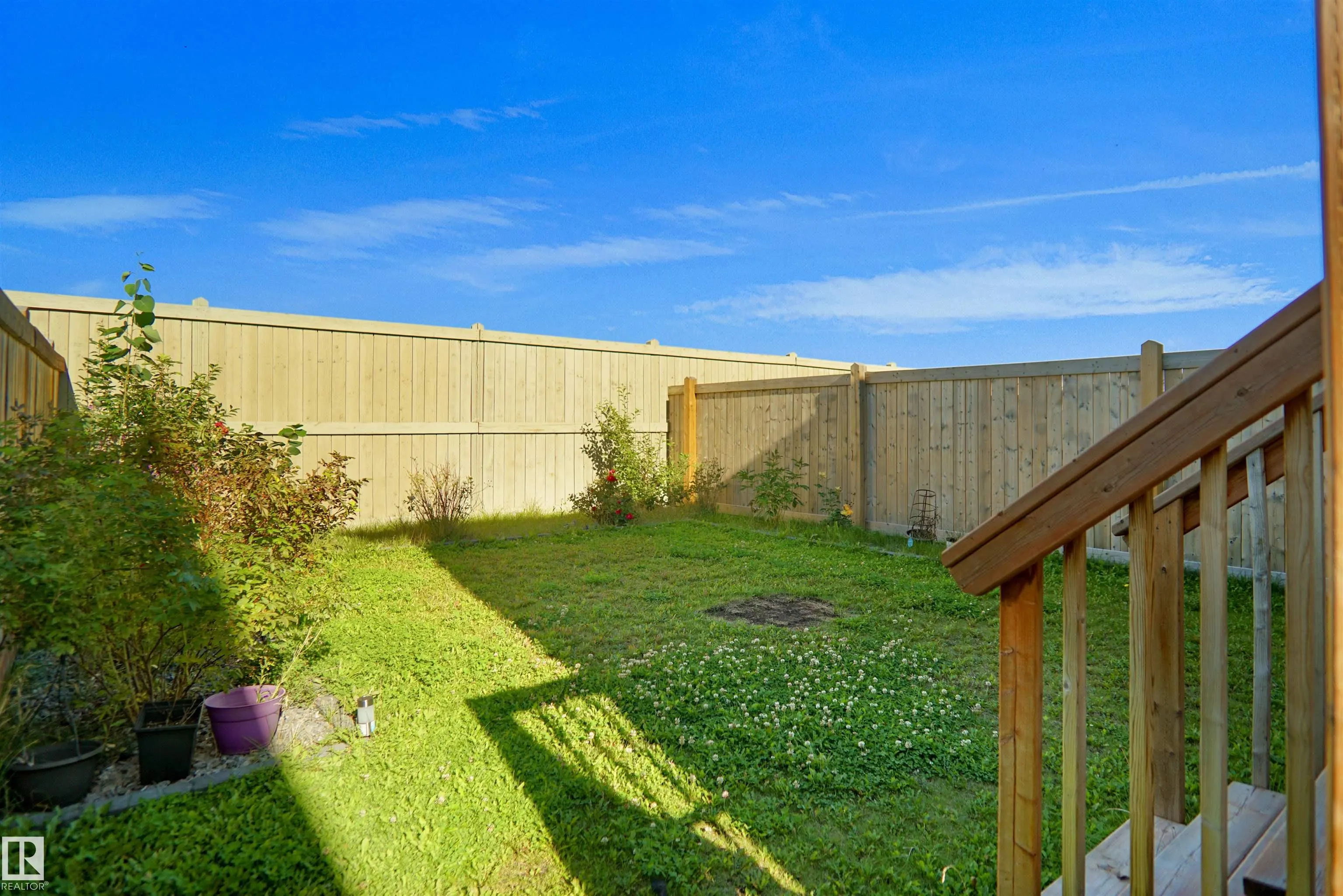 671 EAGLESON CRESCENT NW