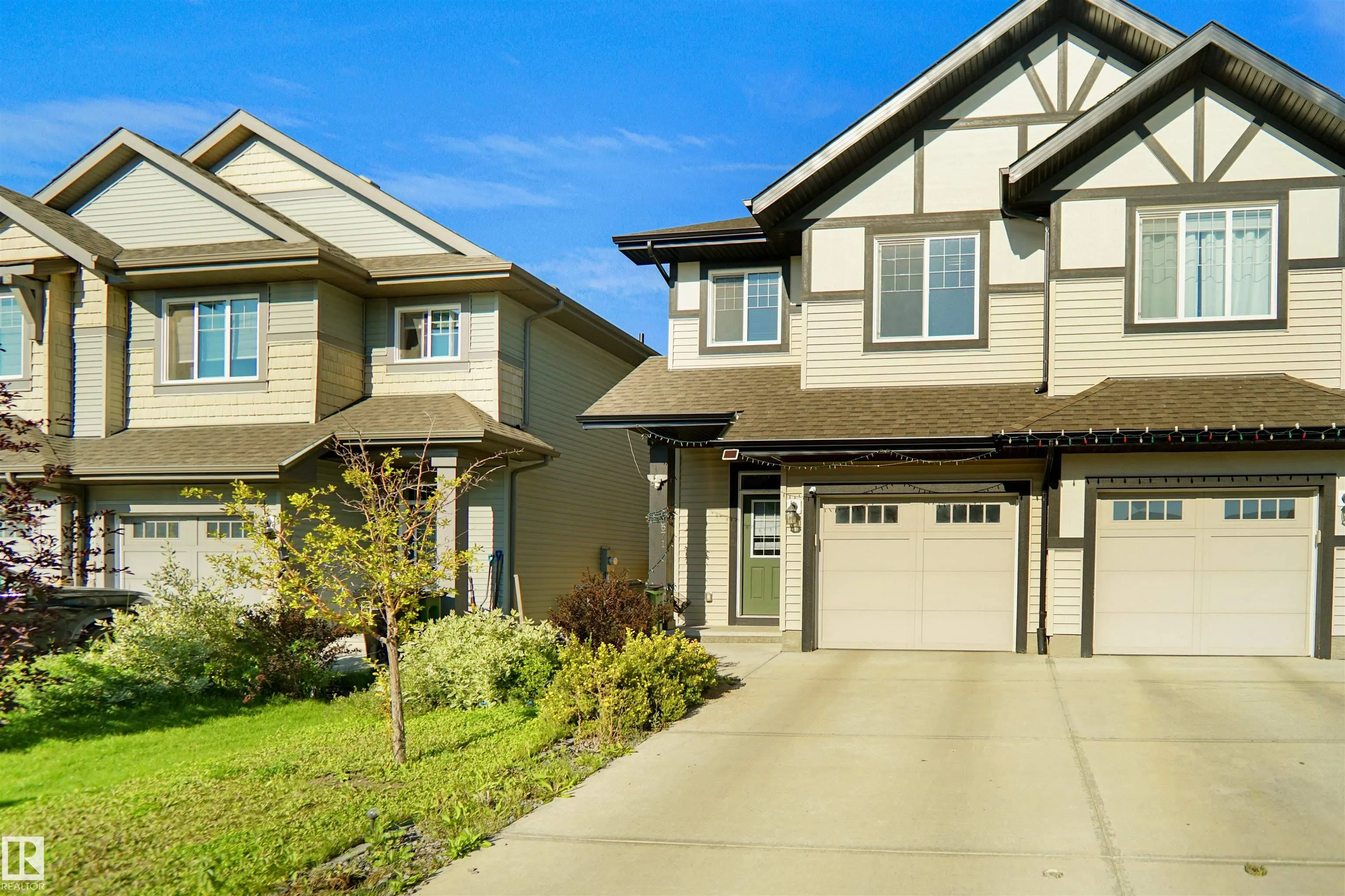 671 EAGLESON CRESCENT NW