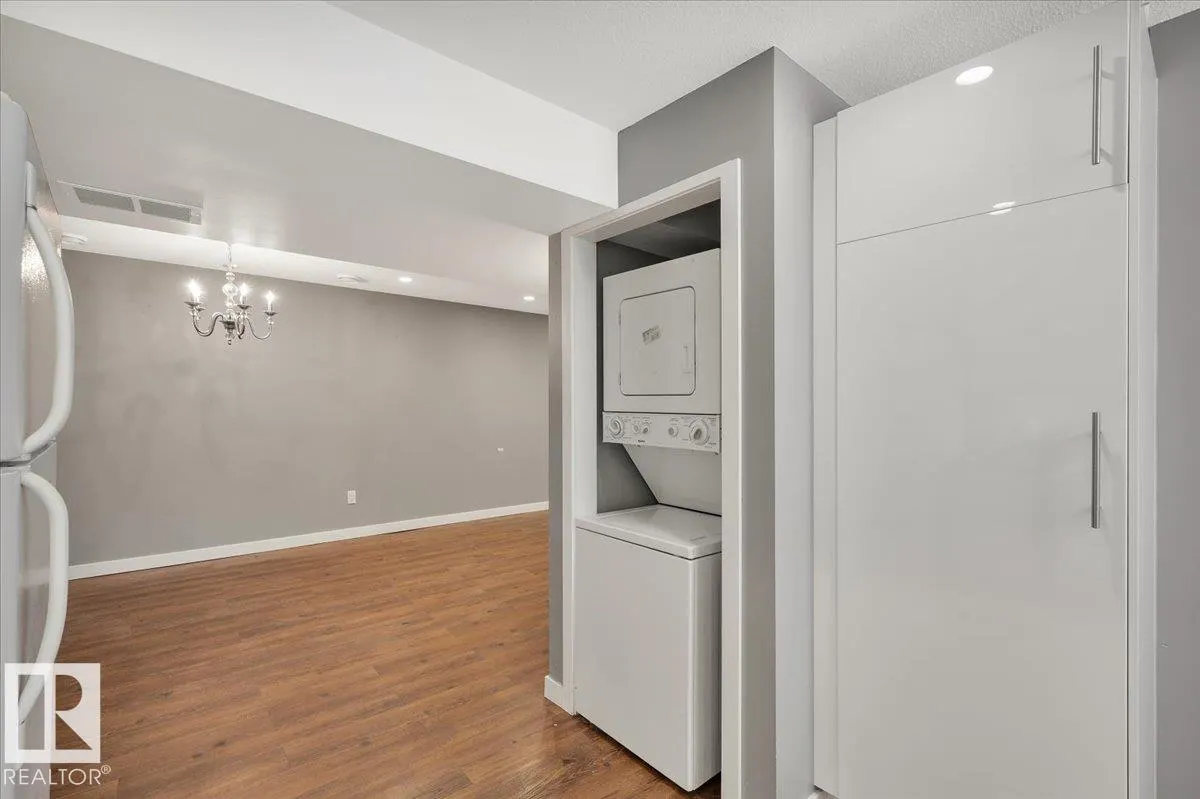 19 LAMOUREUX Place