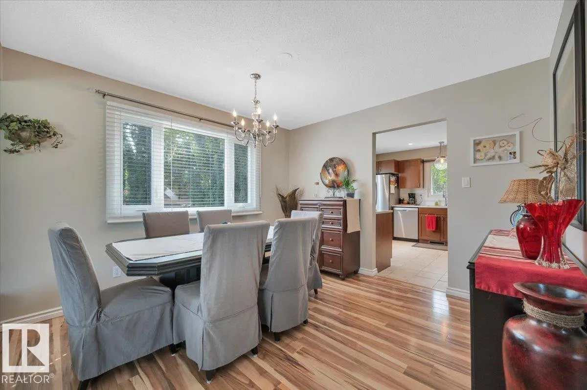 19 LAMOUREUX Place