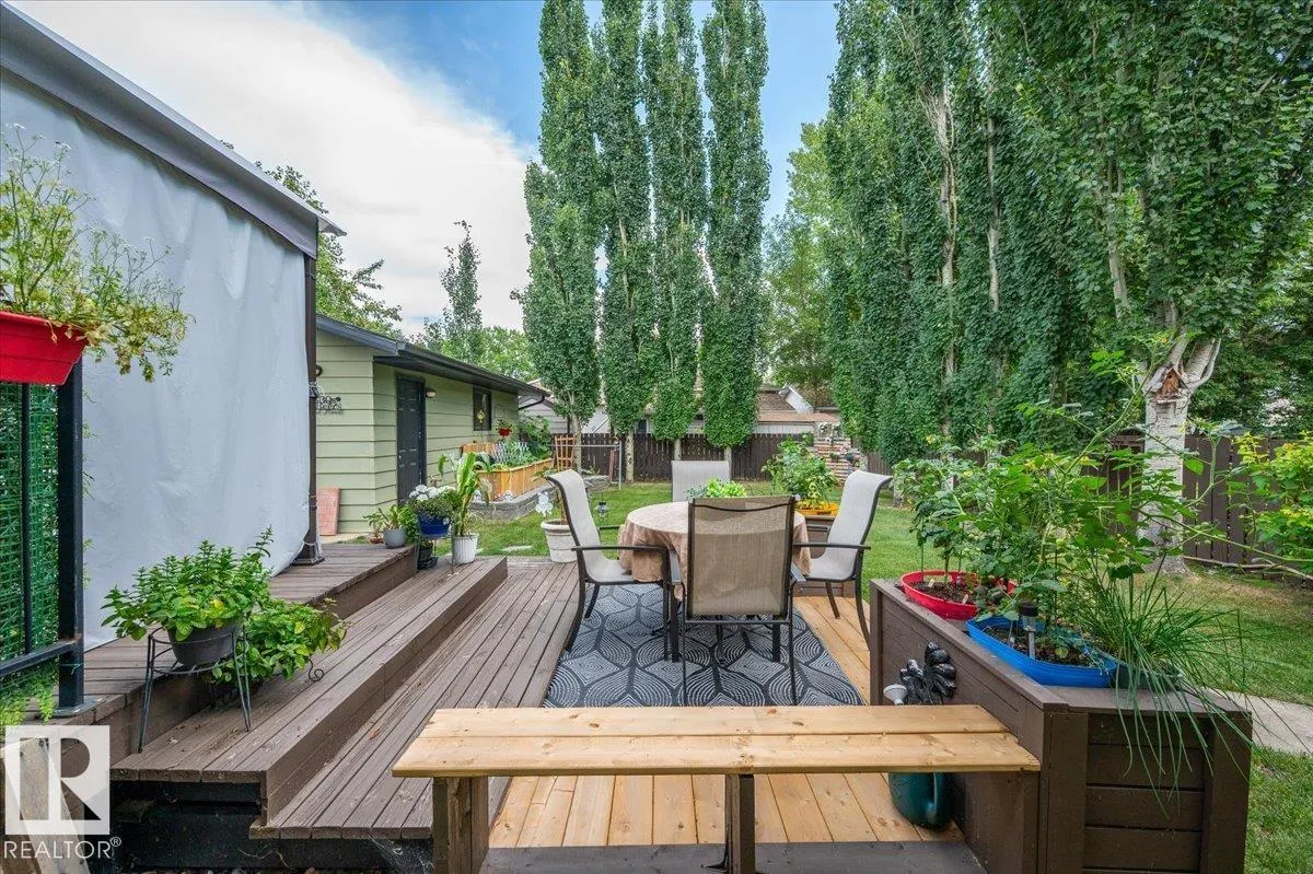 19 LAMOUREUX Place