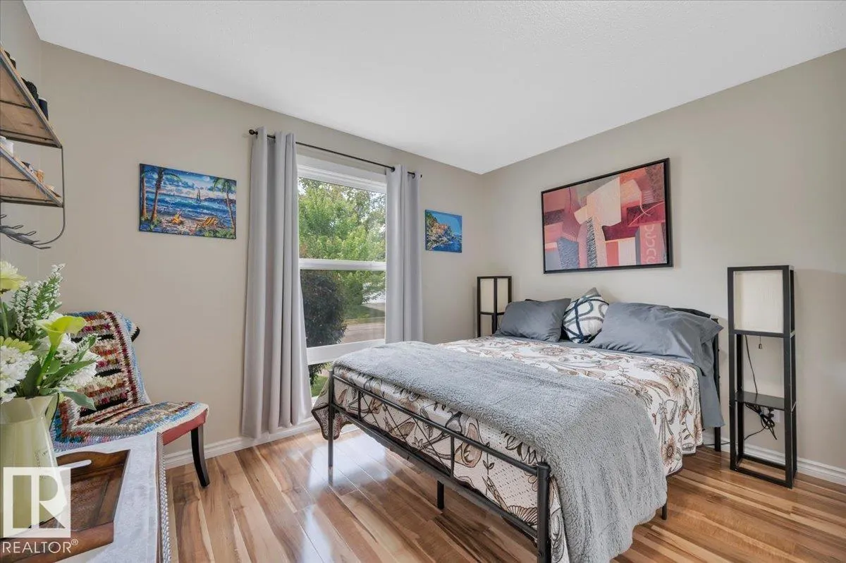19 LAMOUREUX Place