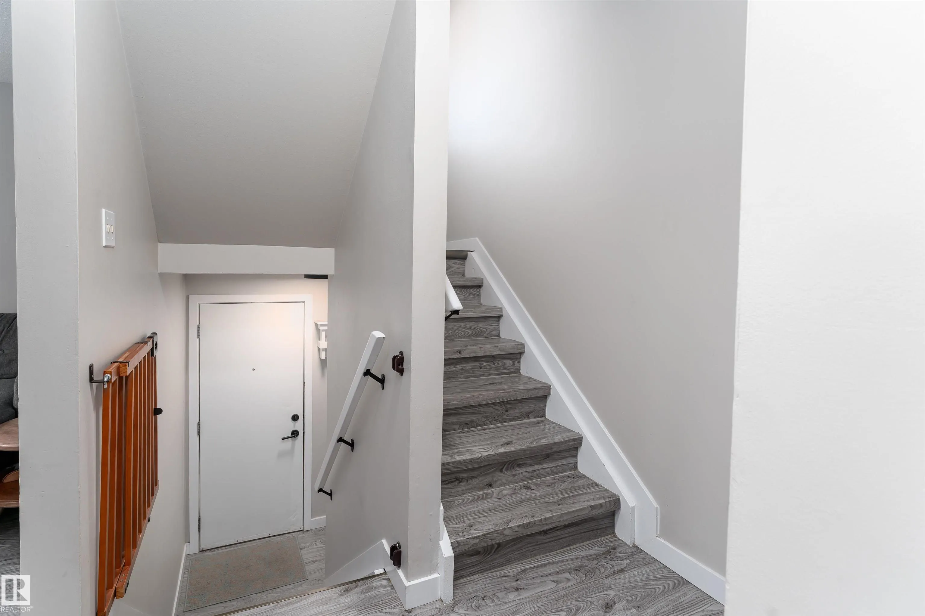 14230 80 Street