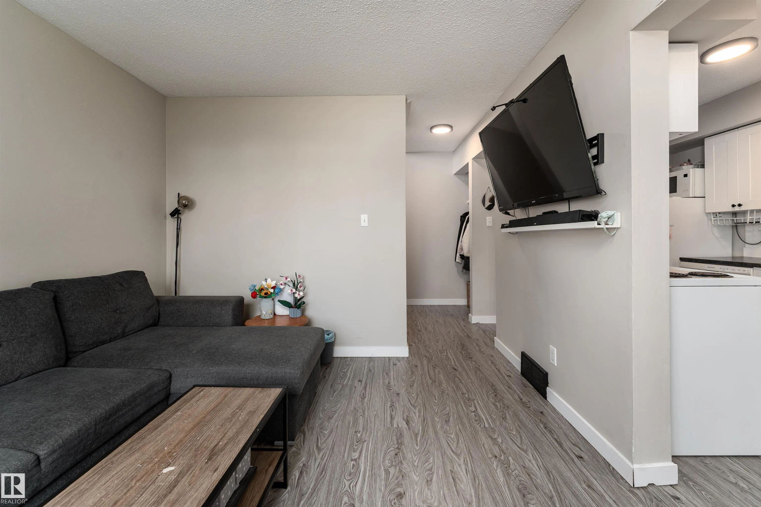 14230 80 Street