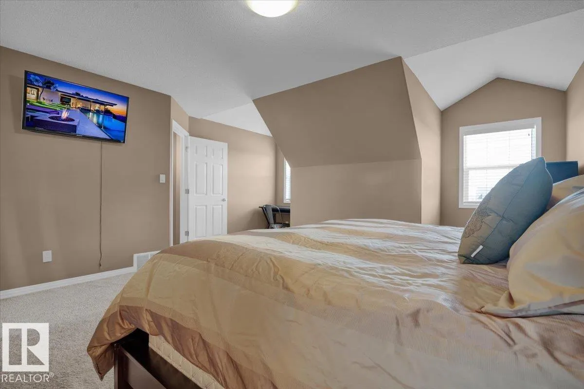 4367 VETERANS Way
