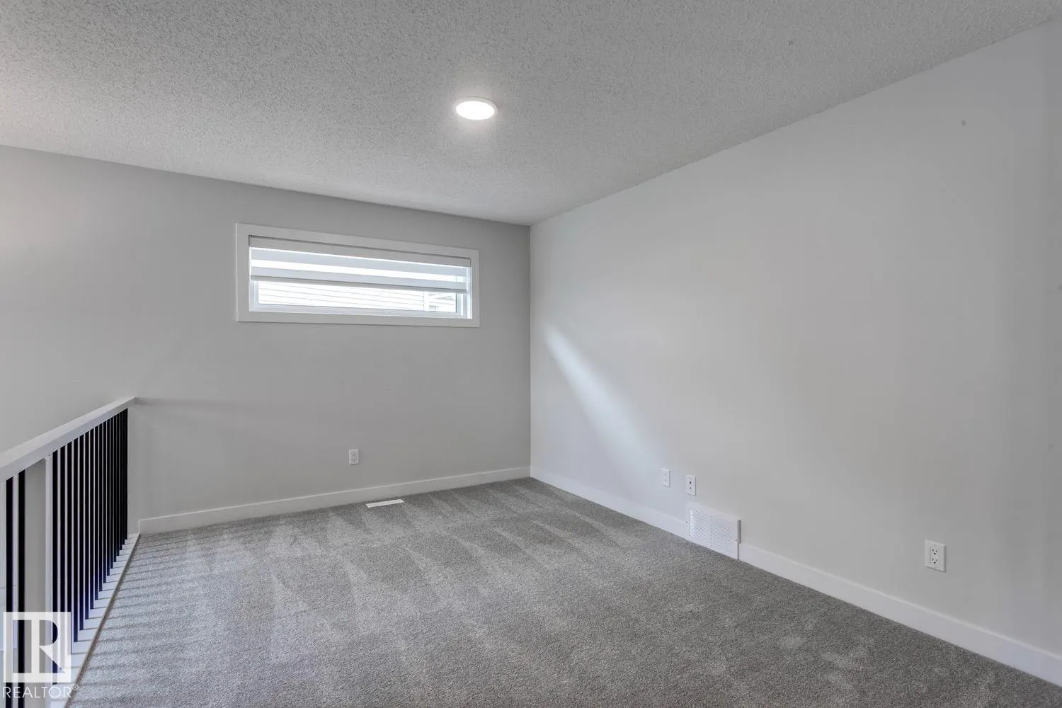 19011 20 Avenue