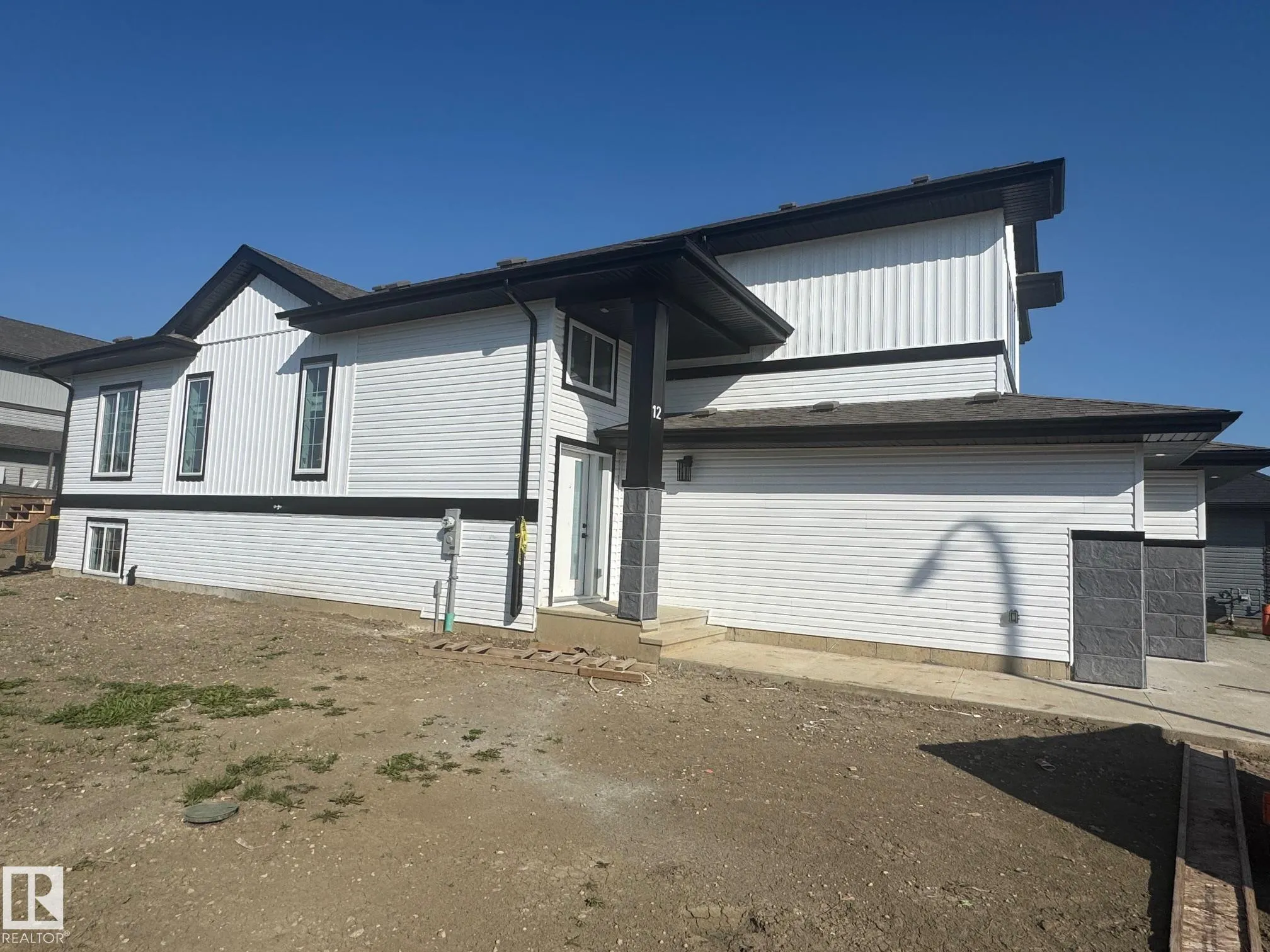 12 Southbridge Crescent