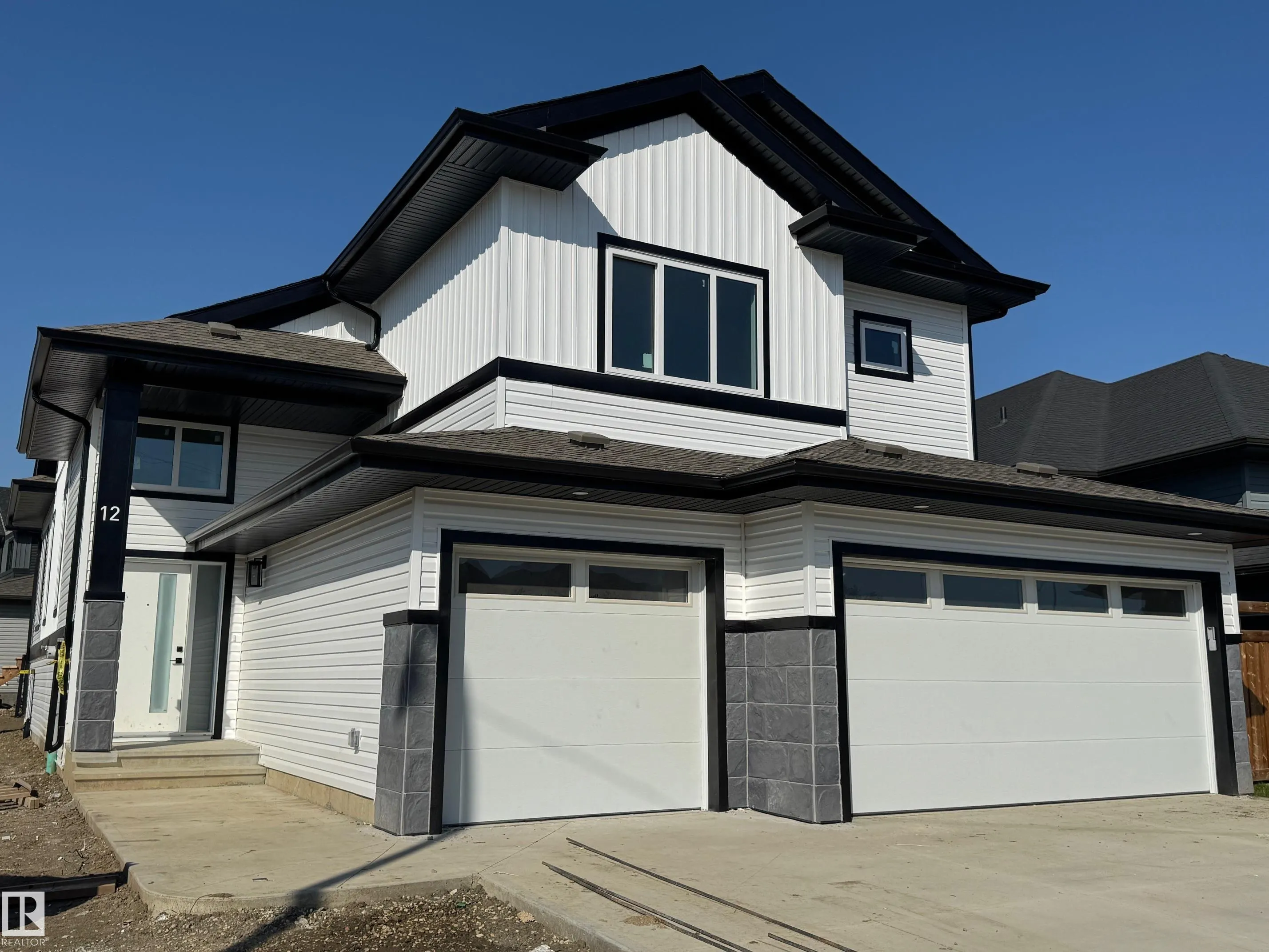 12 Southbridge Crescent