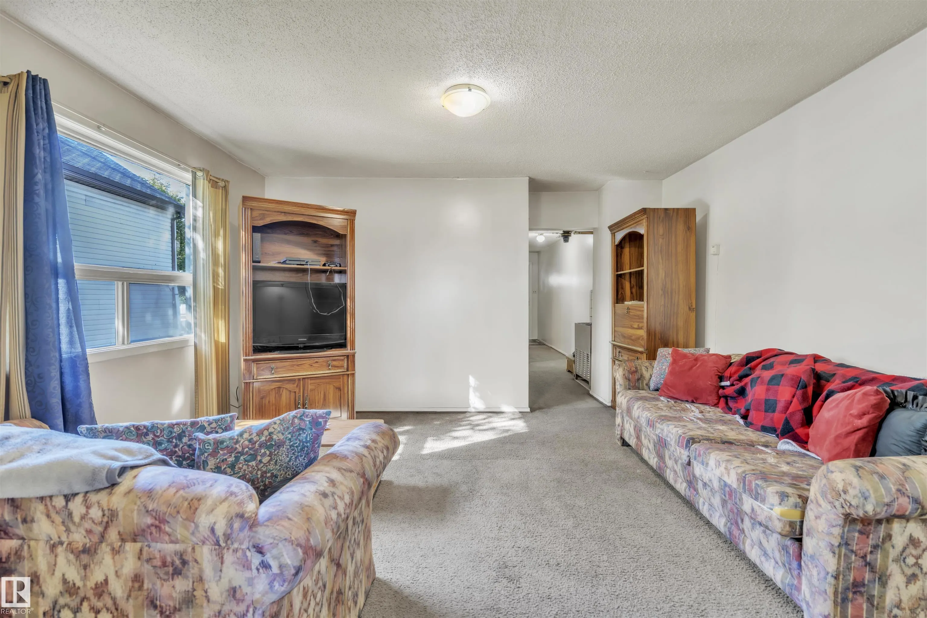 4606 51 Ave
