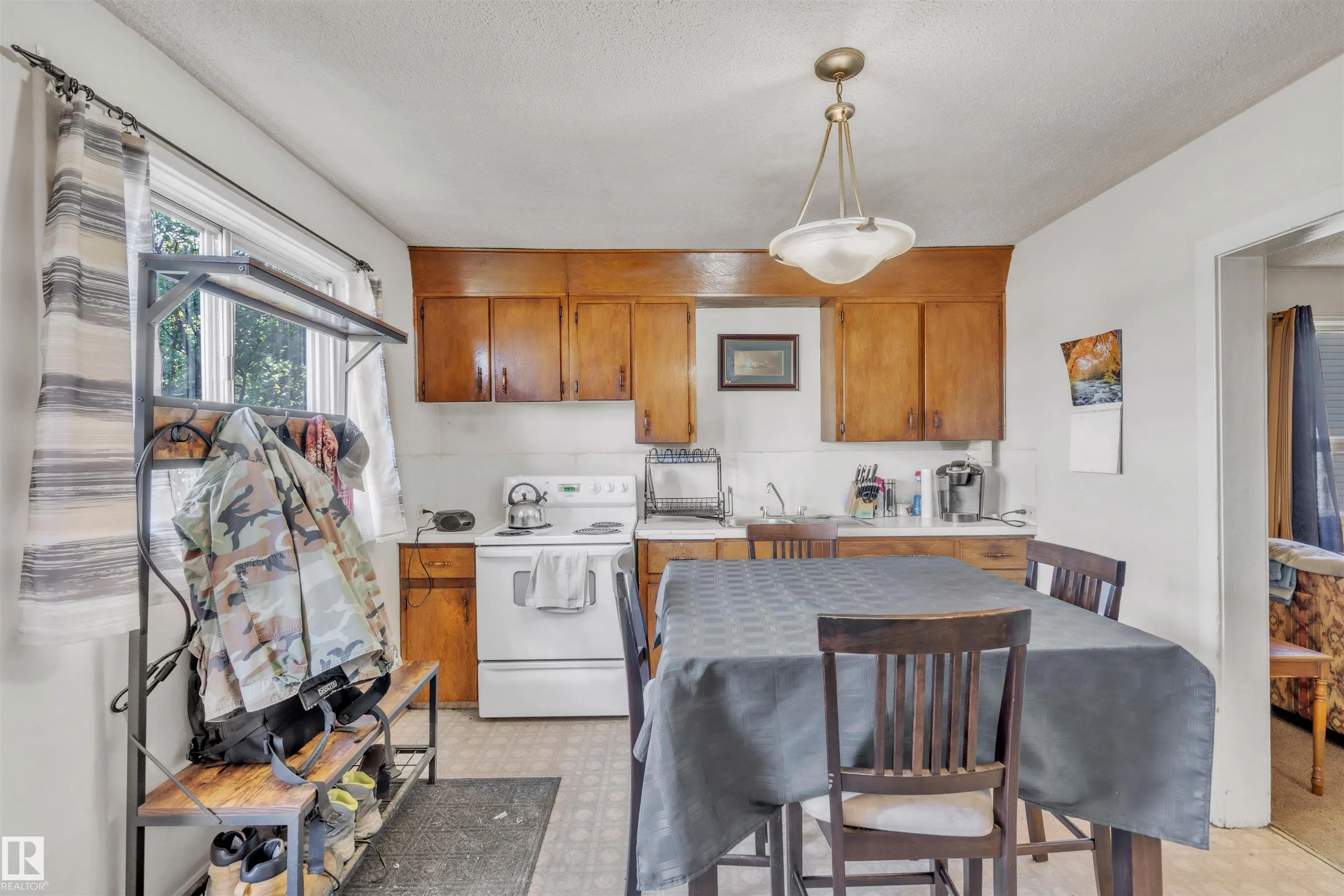 4606 51 Ave