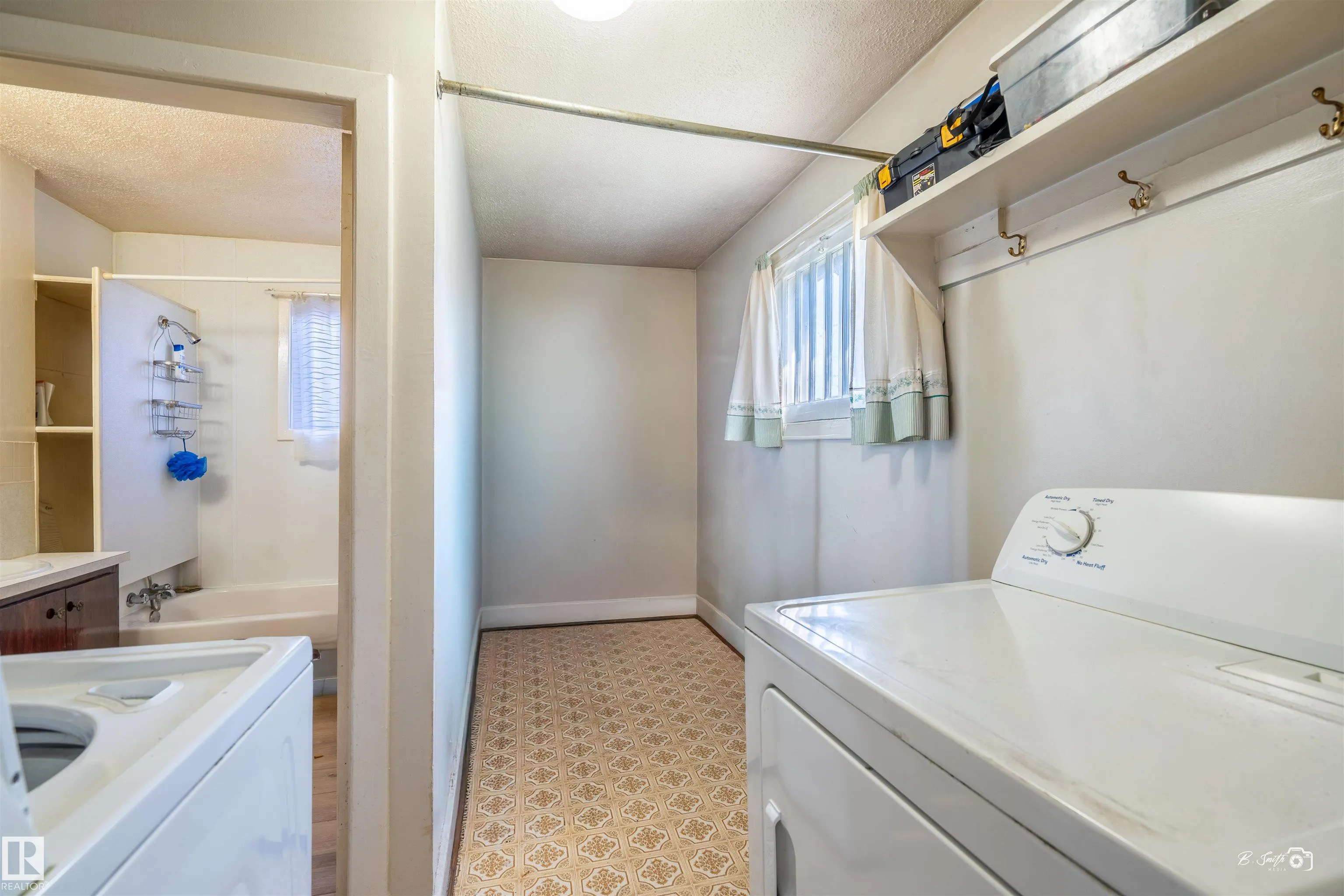 4606 51 Ave