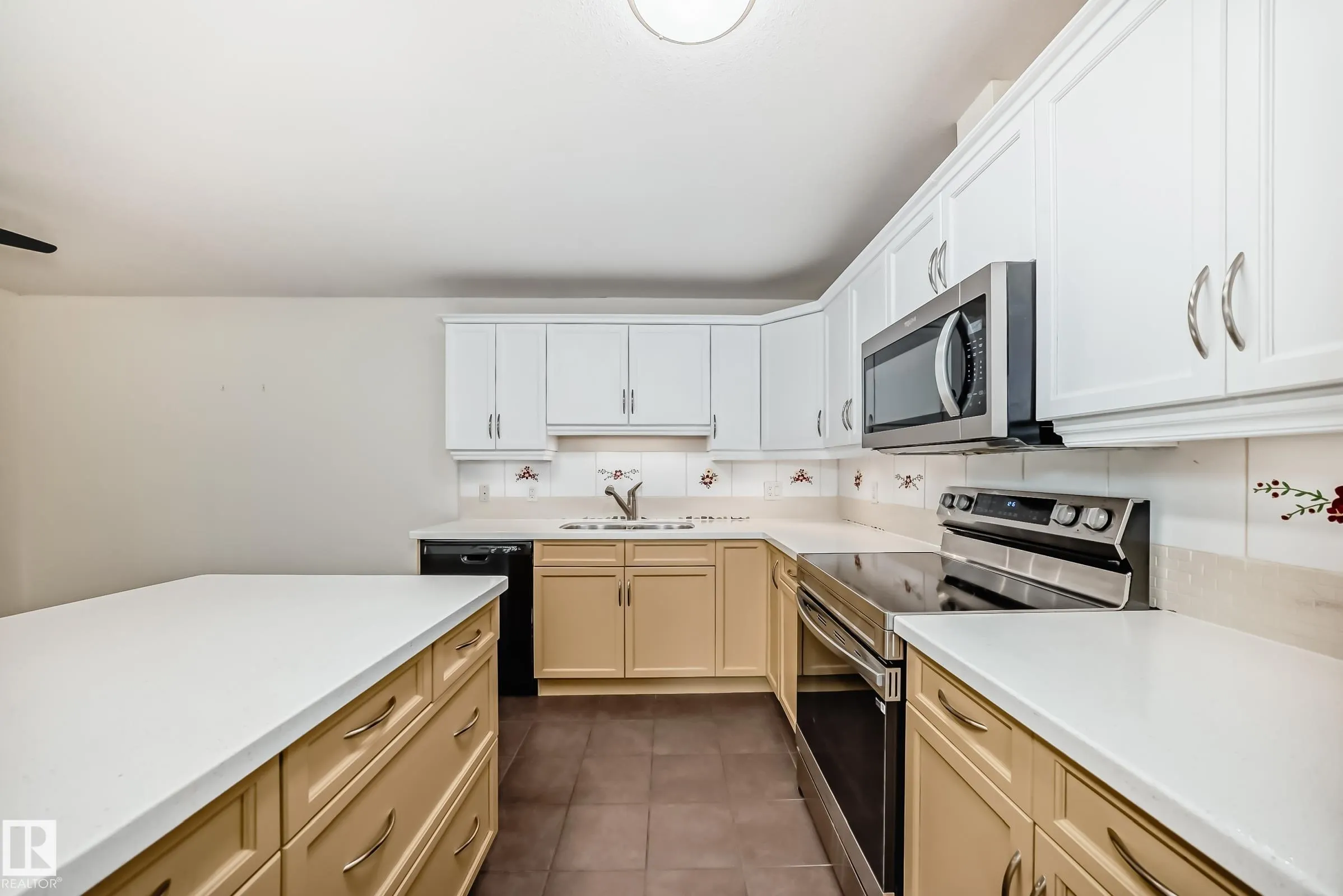 278 SUDER GREENS Drive
