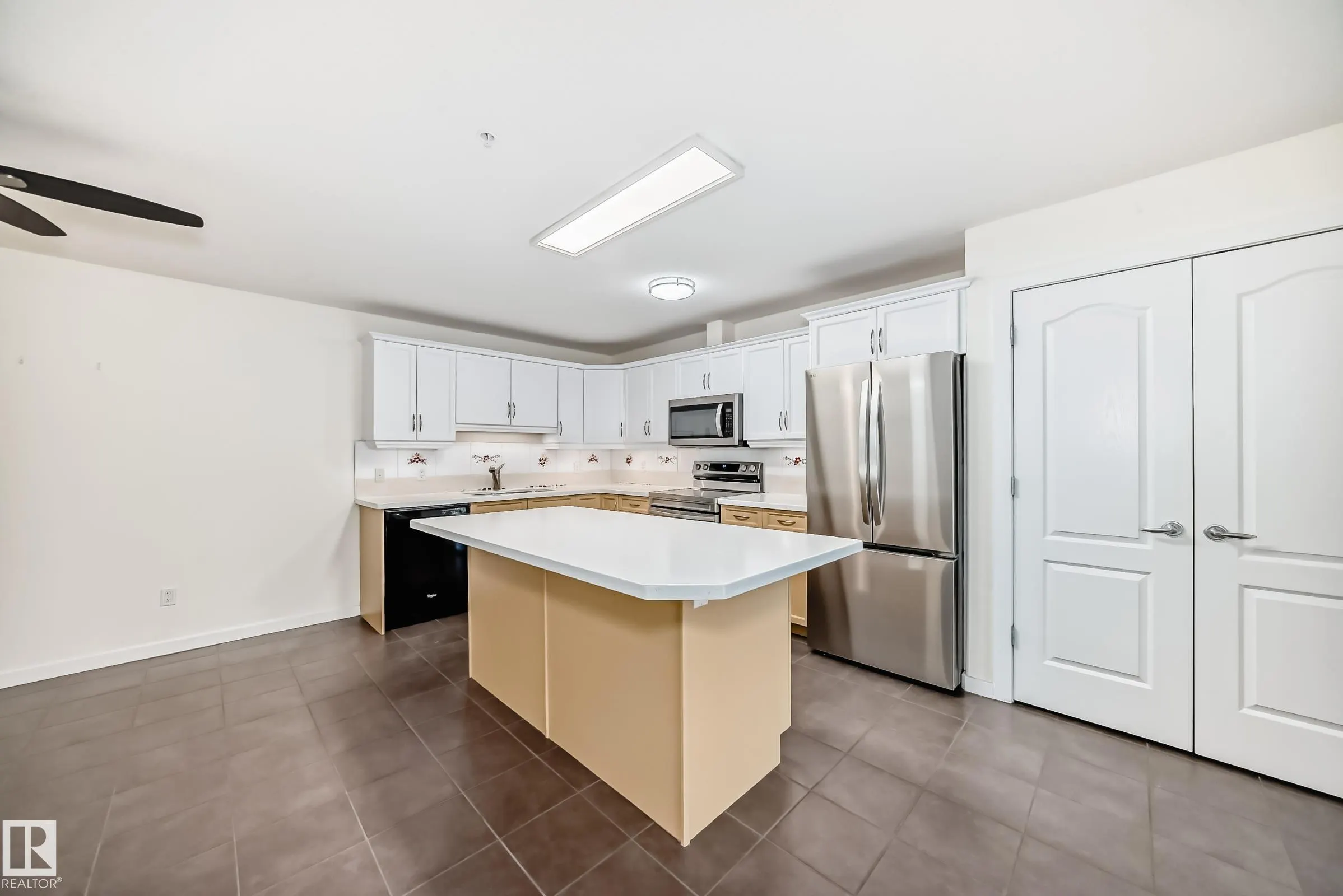 278 SUDER GREENS Drive