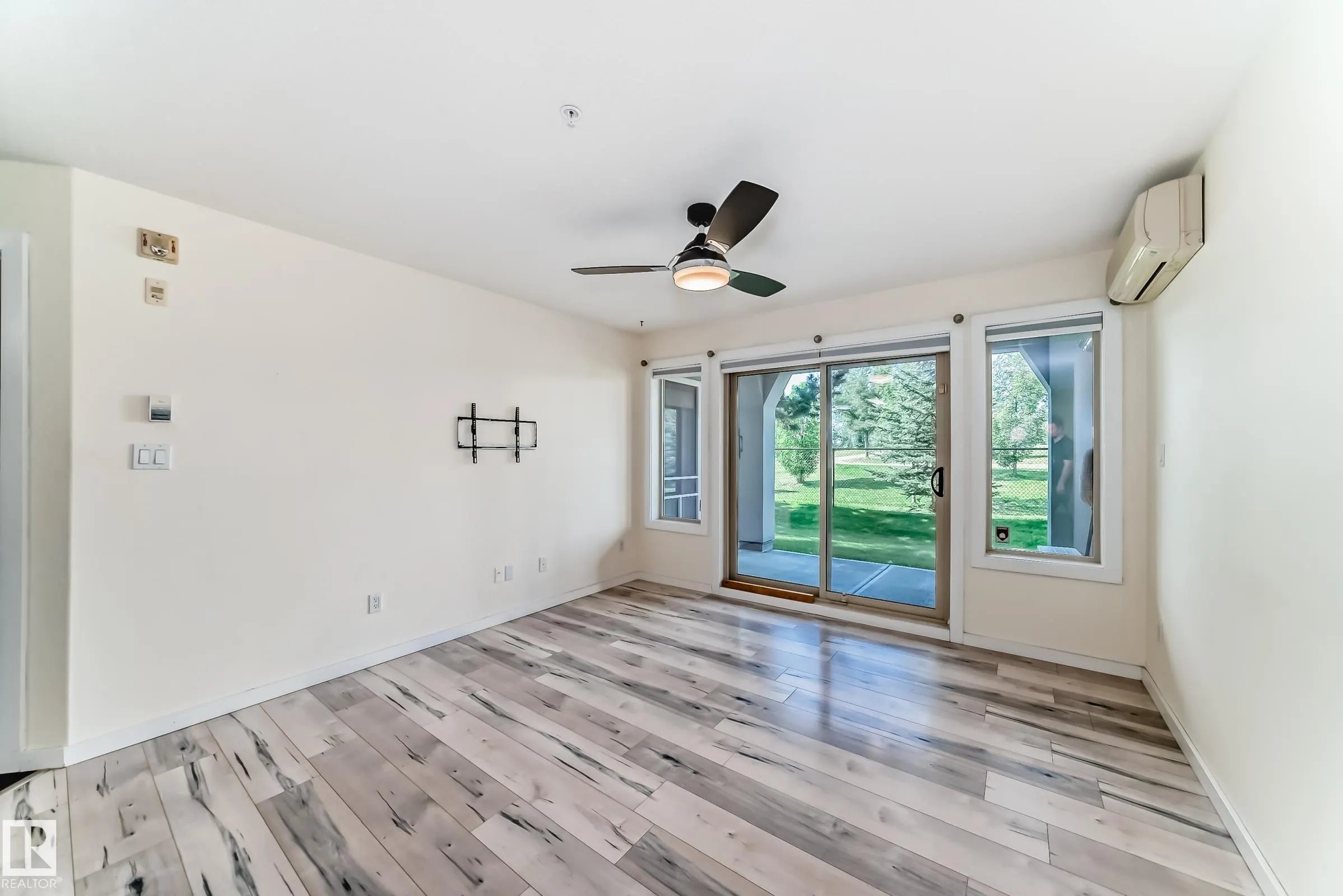 278 SUDER GREENS Drive
