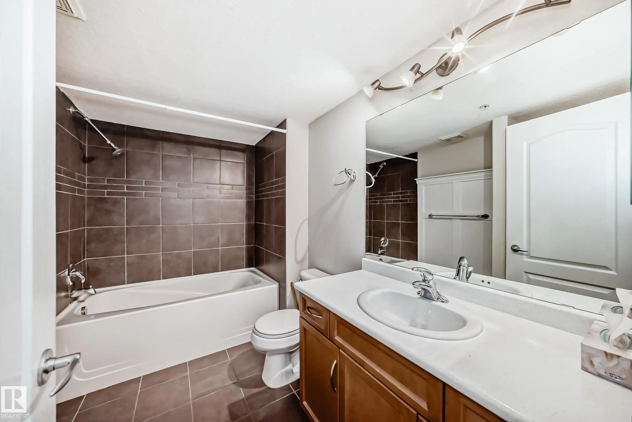 278 SUDER GREENS Drive