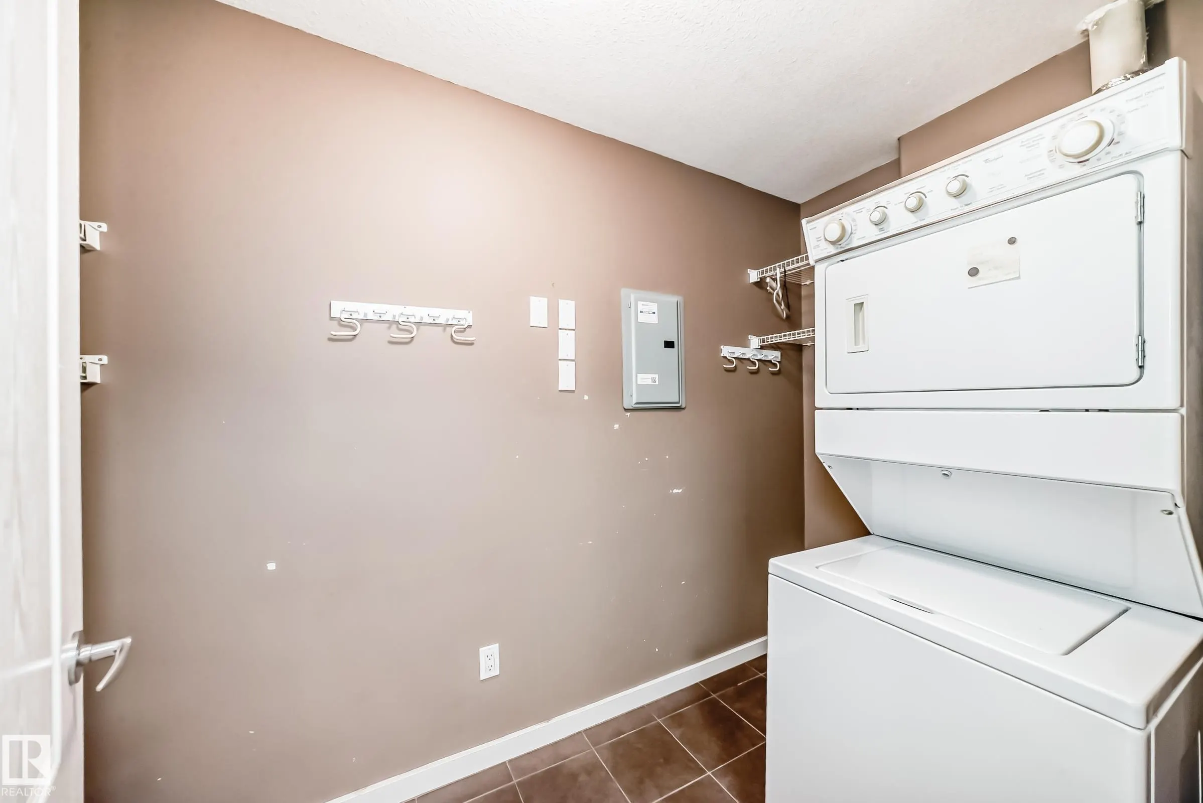 278 SUDER GREENS Drive